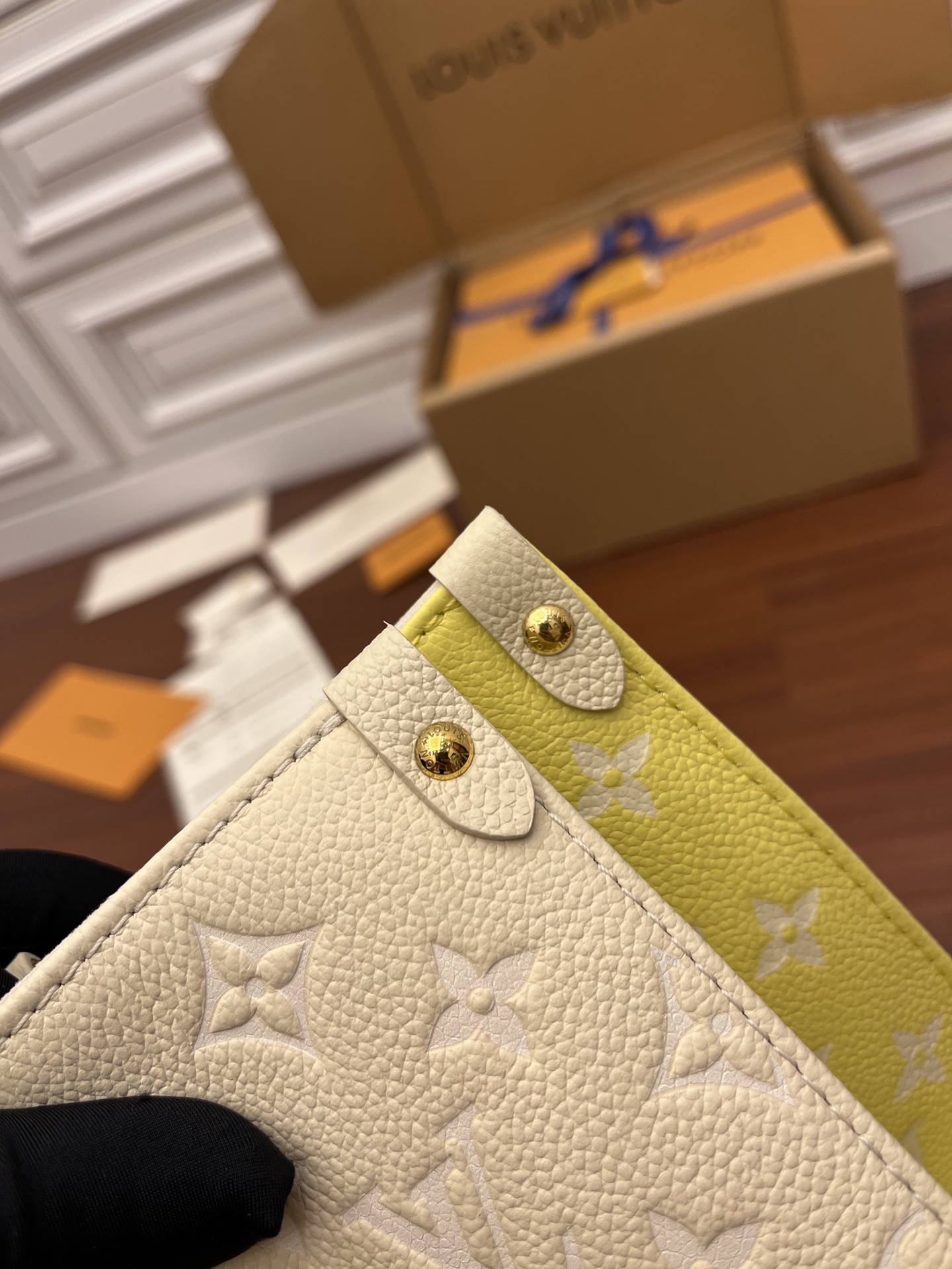 Onthego MM Rose Beige M46128