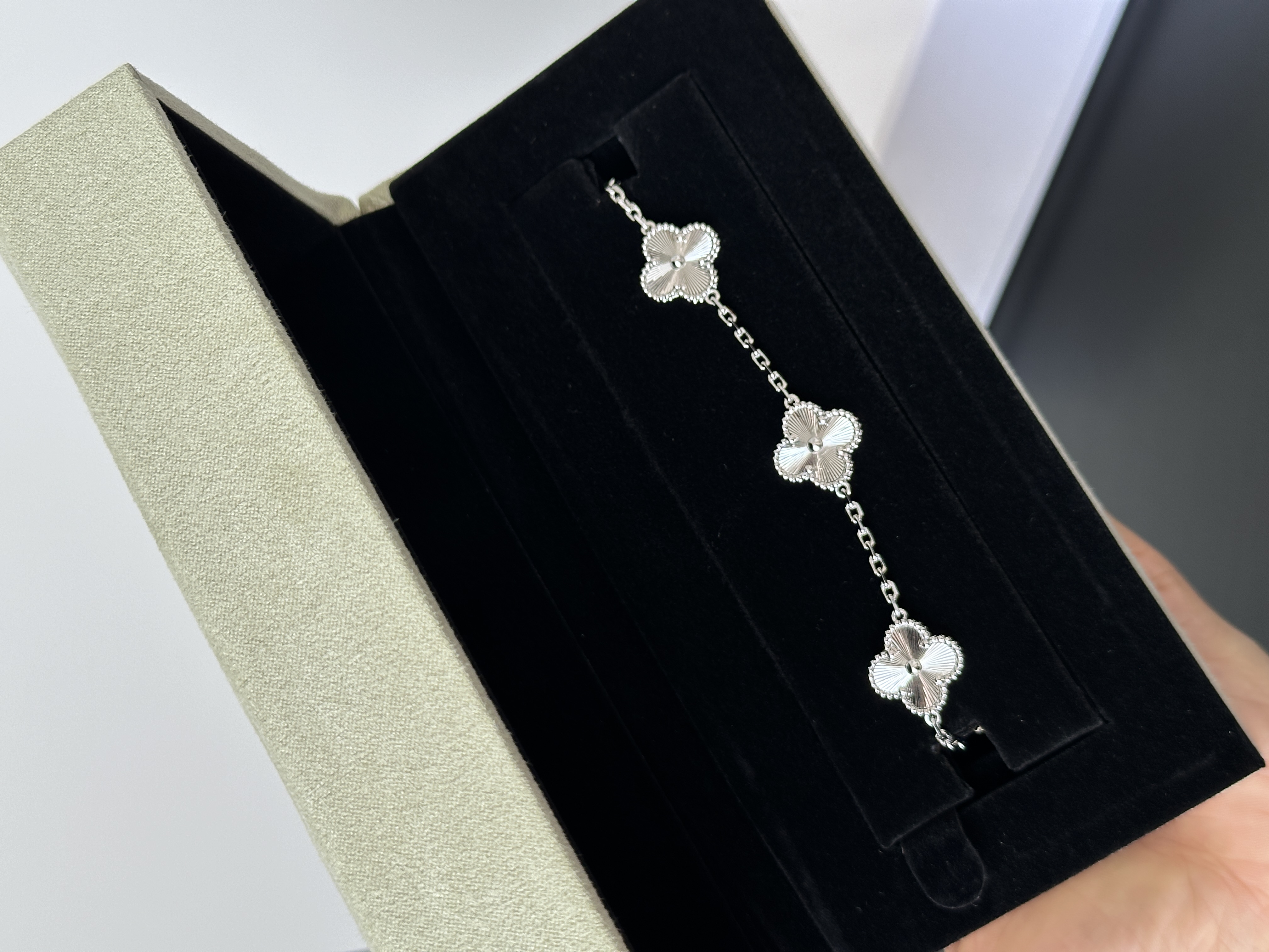 Van Cleef & Arpels Vintage Alhambra 5 Motifs Laser-Cut Clover Bracelet
