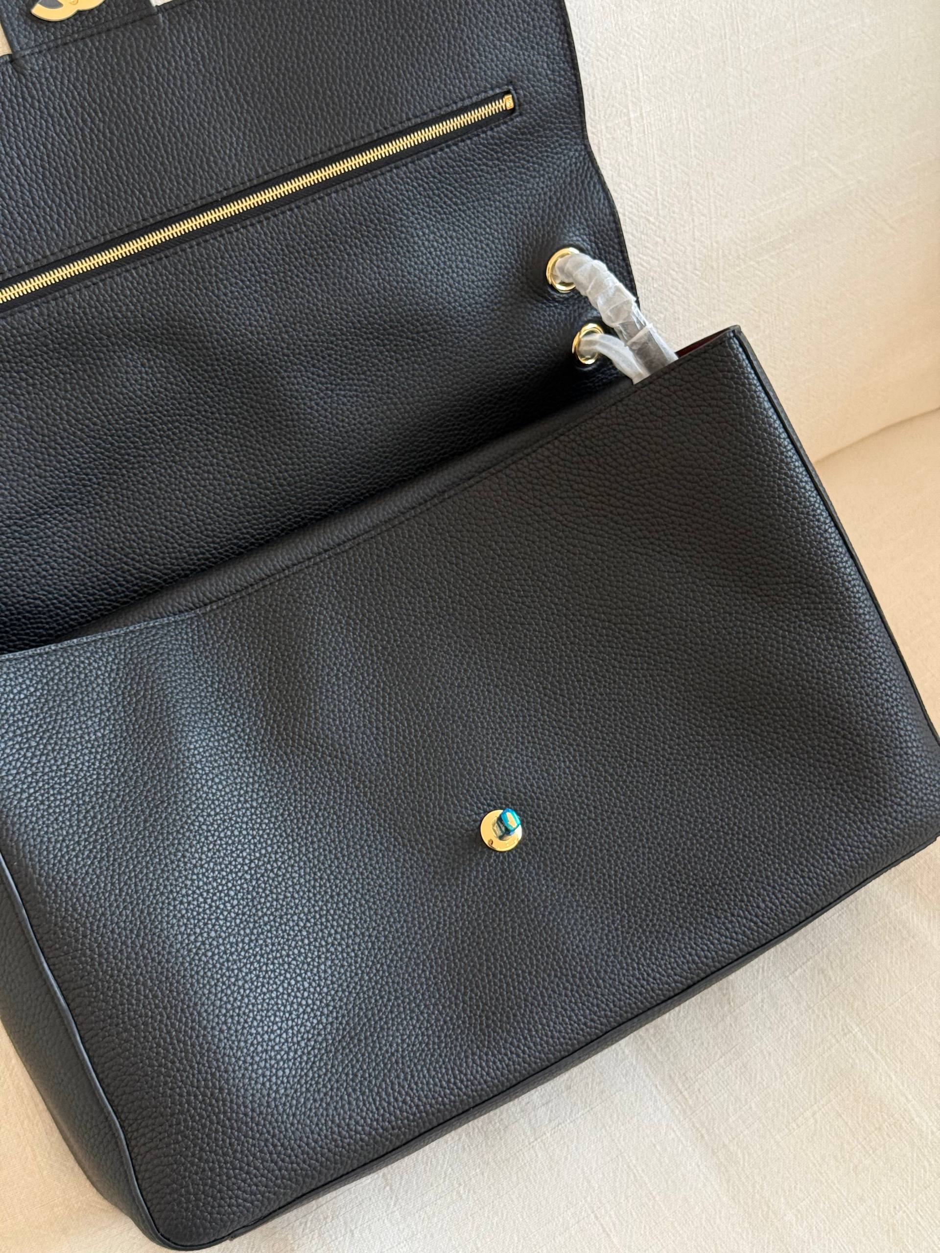 Chanel Souplissimo Maxi Flap Grained Calfskin Tote Bag