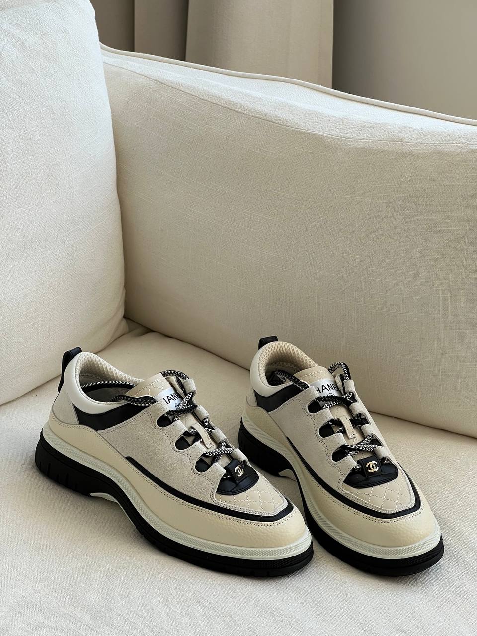 Chanel Off-white & Black Quilted CC Metal Logo Platform Casual Sneakers