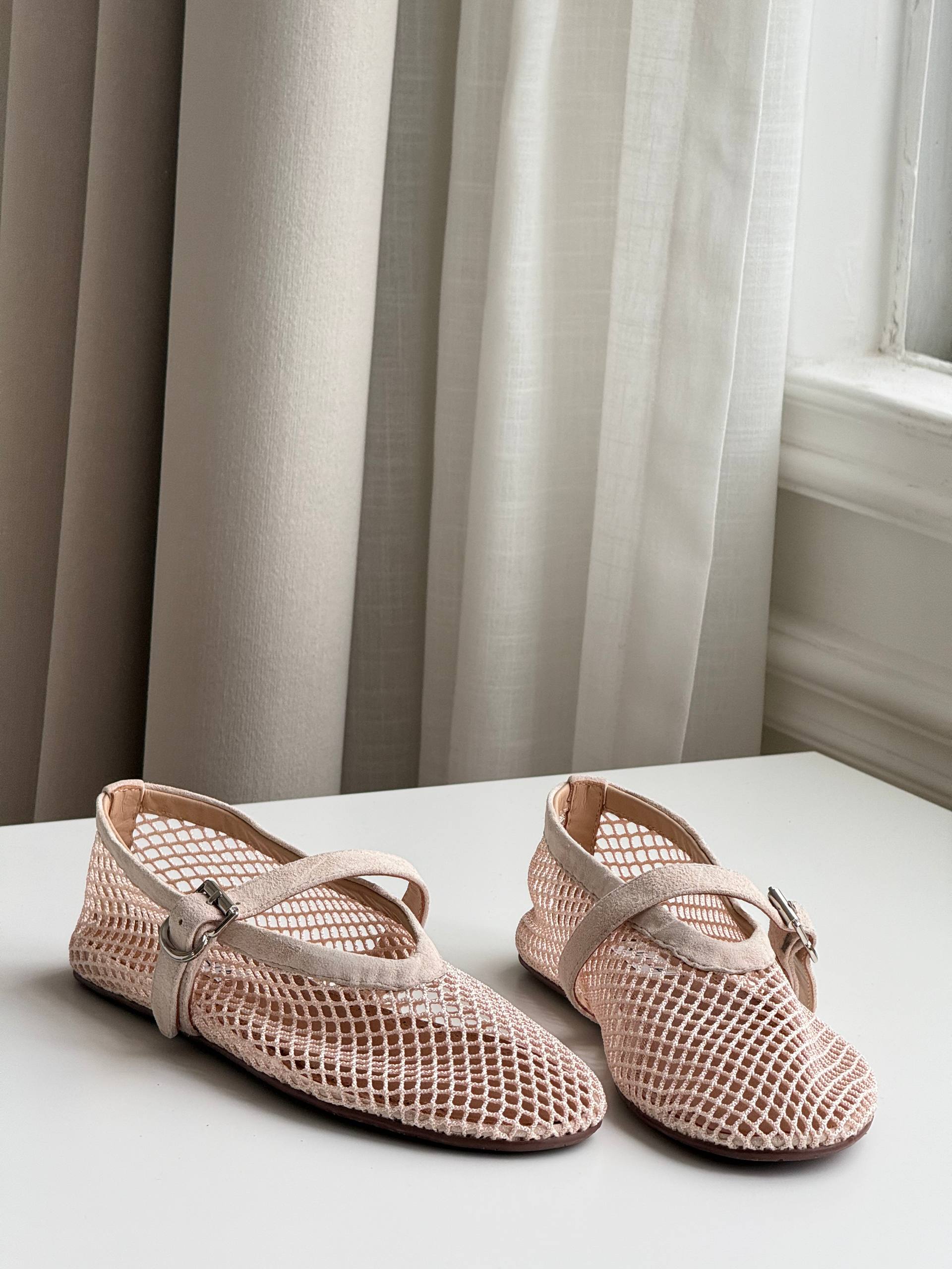 Mesh Hollow-out Mary Jane Ballet Flats