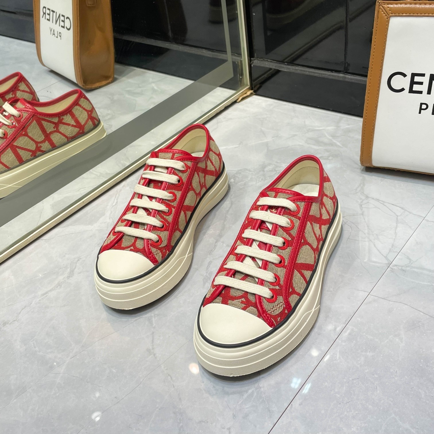 Valentino Garavani Vlogo Toile Platform Sneaker