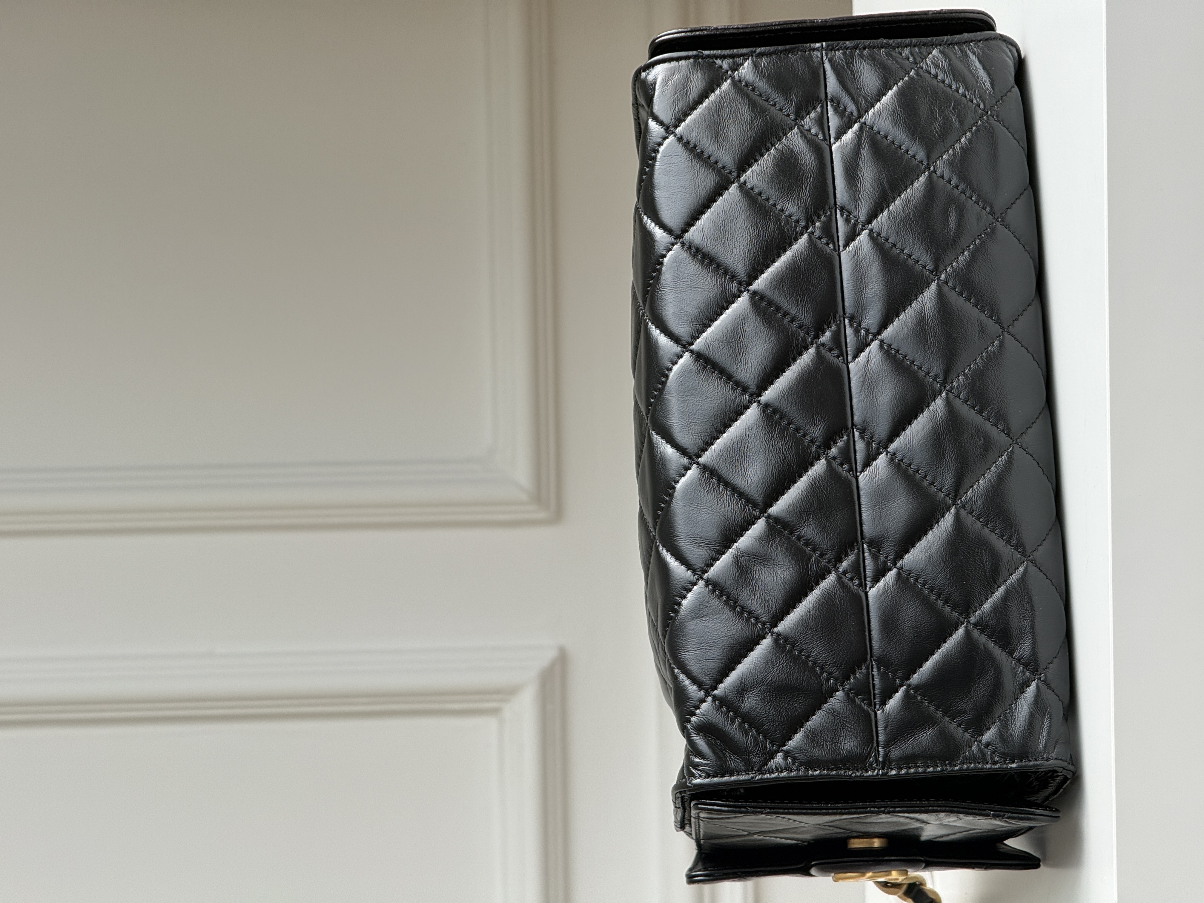 Chanel 25C Black Gold Waxed Leather Drawstring Hobo Bag