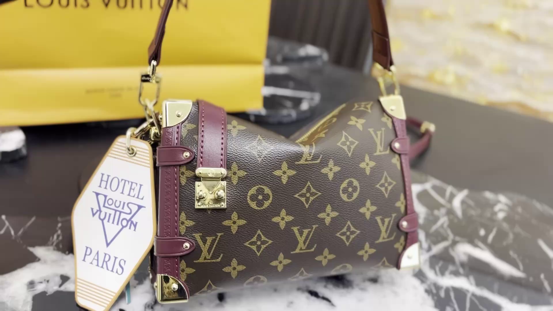 LV Soft Case, Travel Case
