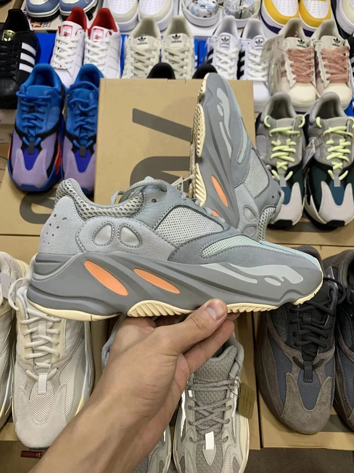 Yeezy 700 Shoes Grey