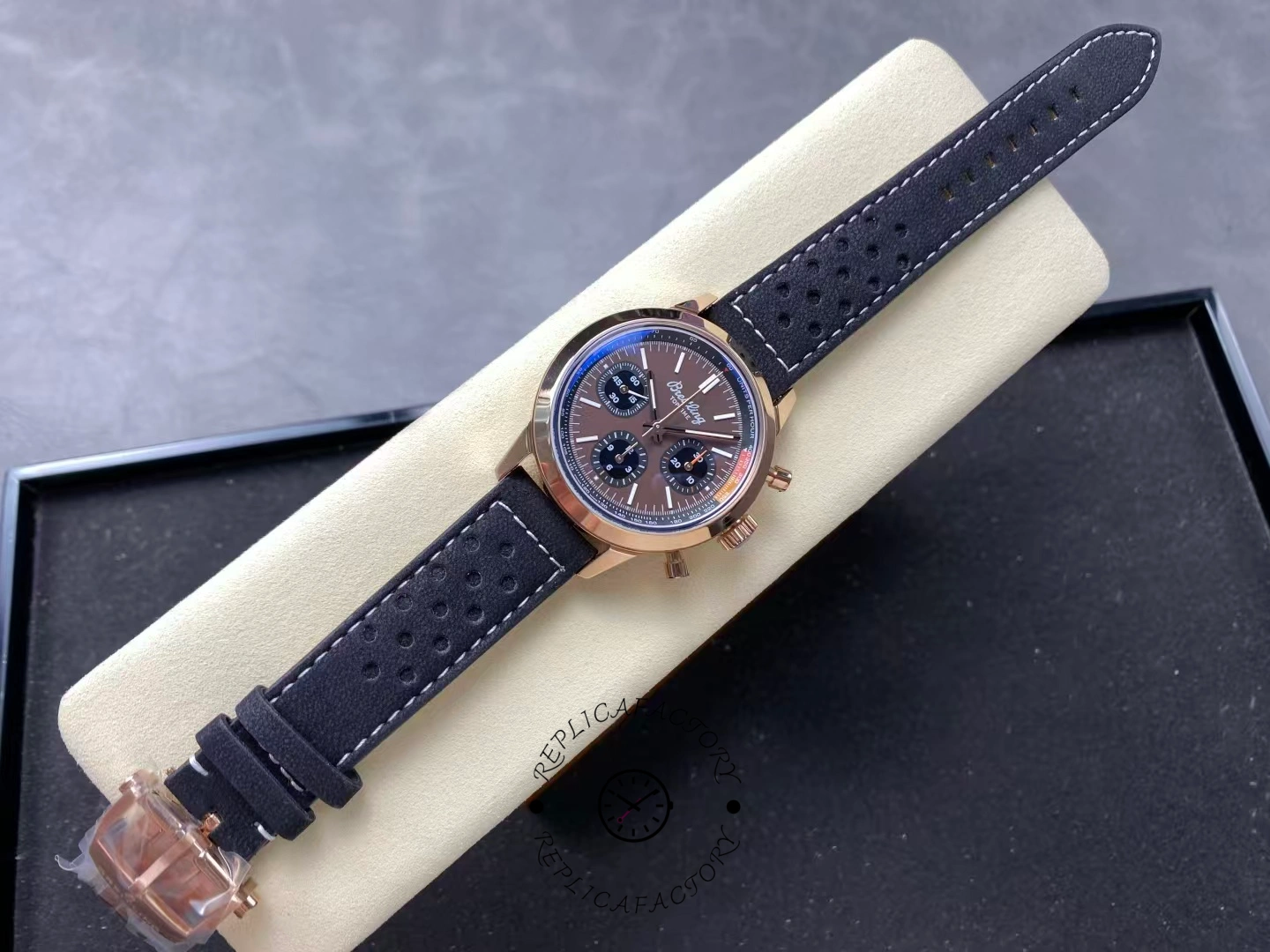 Breitling Top Time B01 Replica Automatic Men's Watch RB01761A1Q1X1 Calfskin Strap
