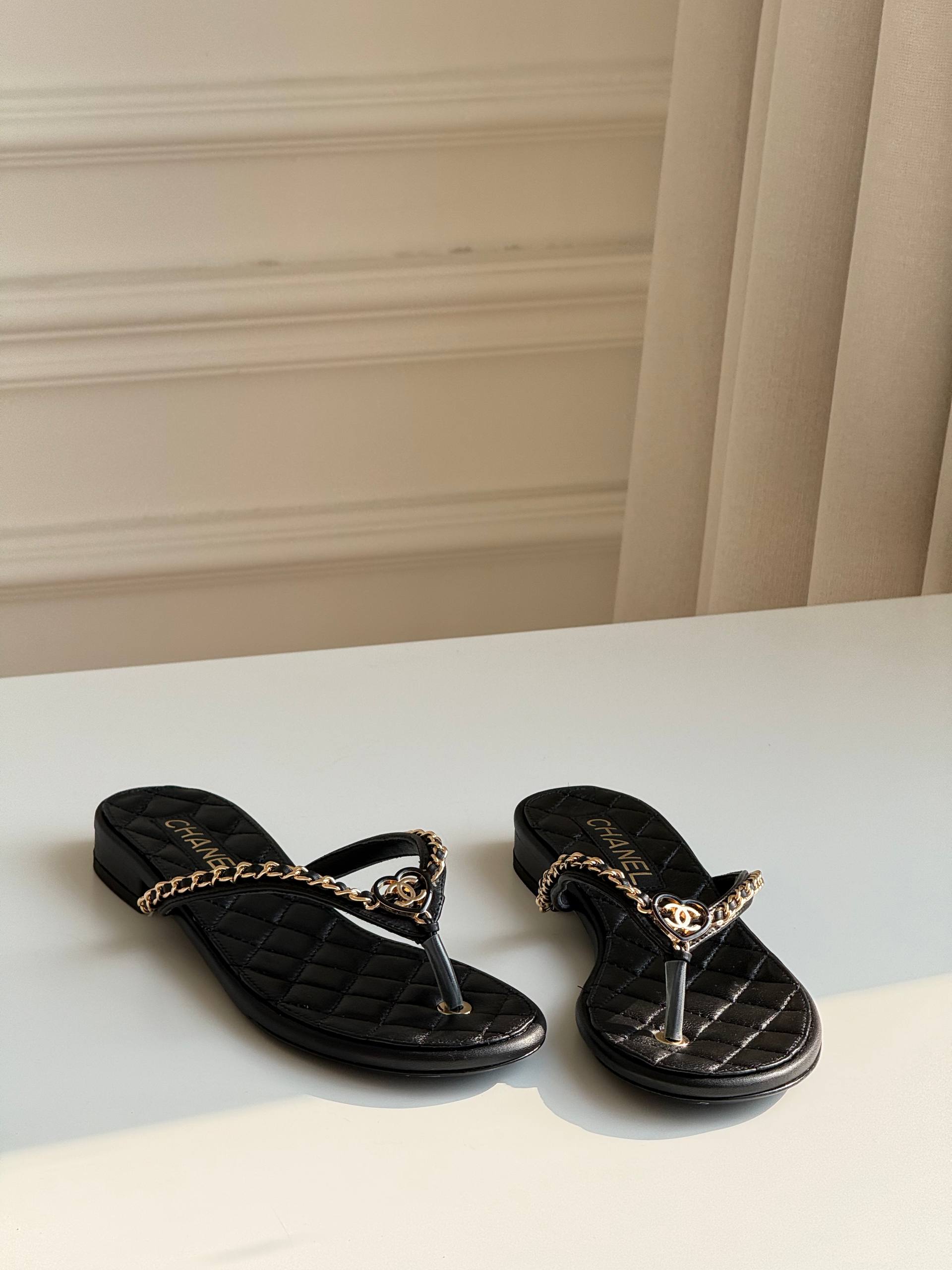 Chanel Quilted Heart CC Thong Sandals
