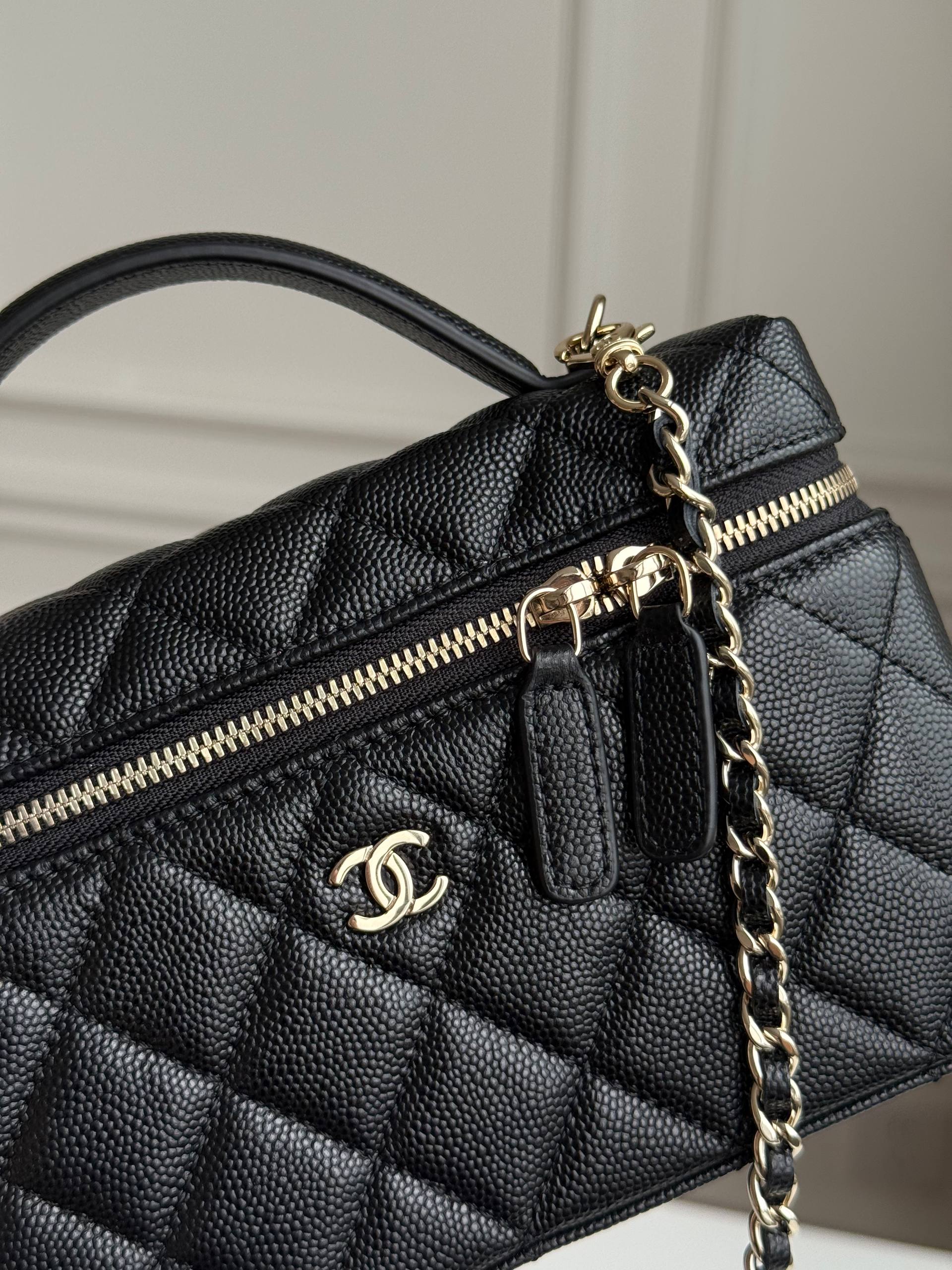 Chanel Caviar Quilted Vanity Case Handbag