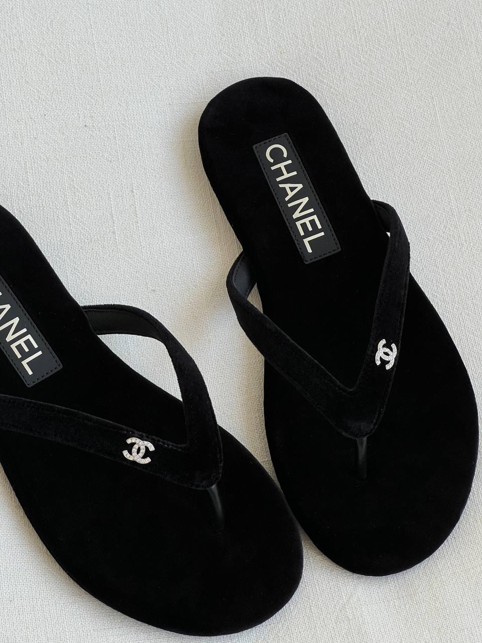 CHANEL CC Crystal-Embellished Suede Flip-Flops
