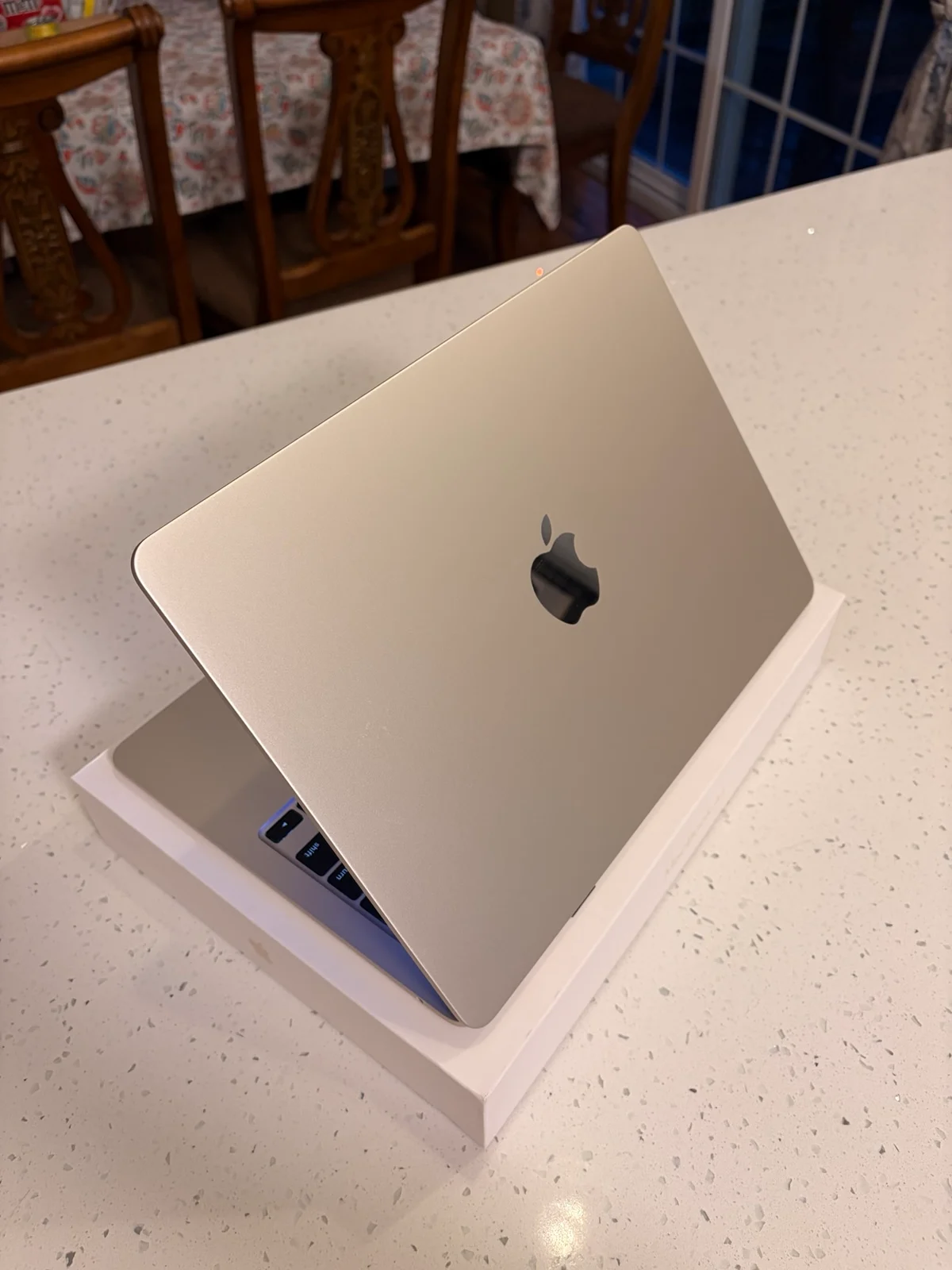 MacBook Air 13-Apple Like new 7H4J9