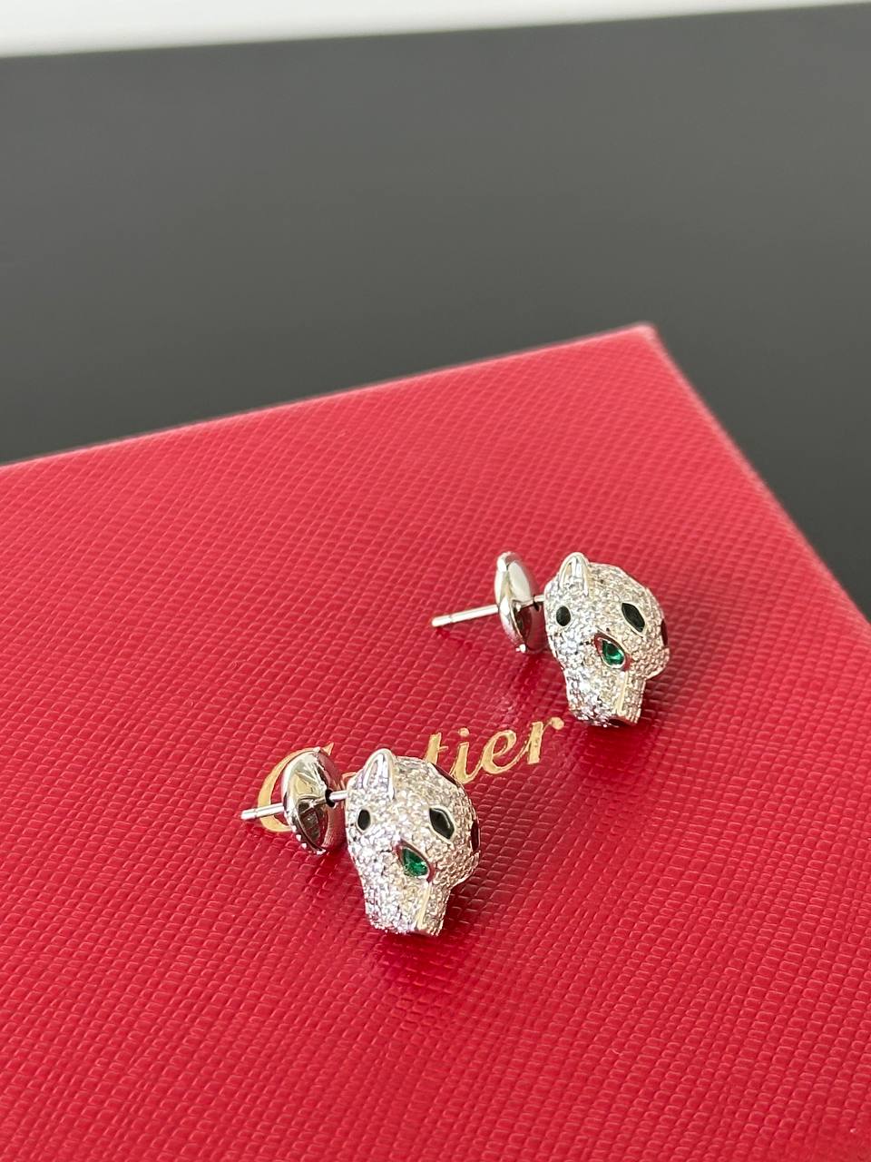 Cartier Panthère de Cartier Diamond-Paved Stud Earrings