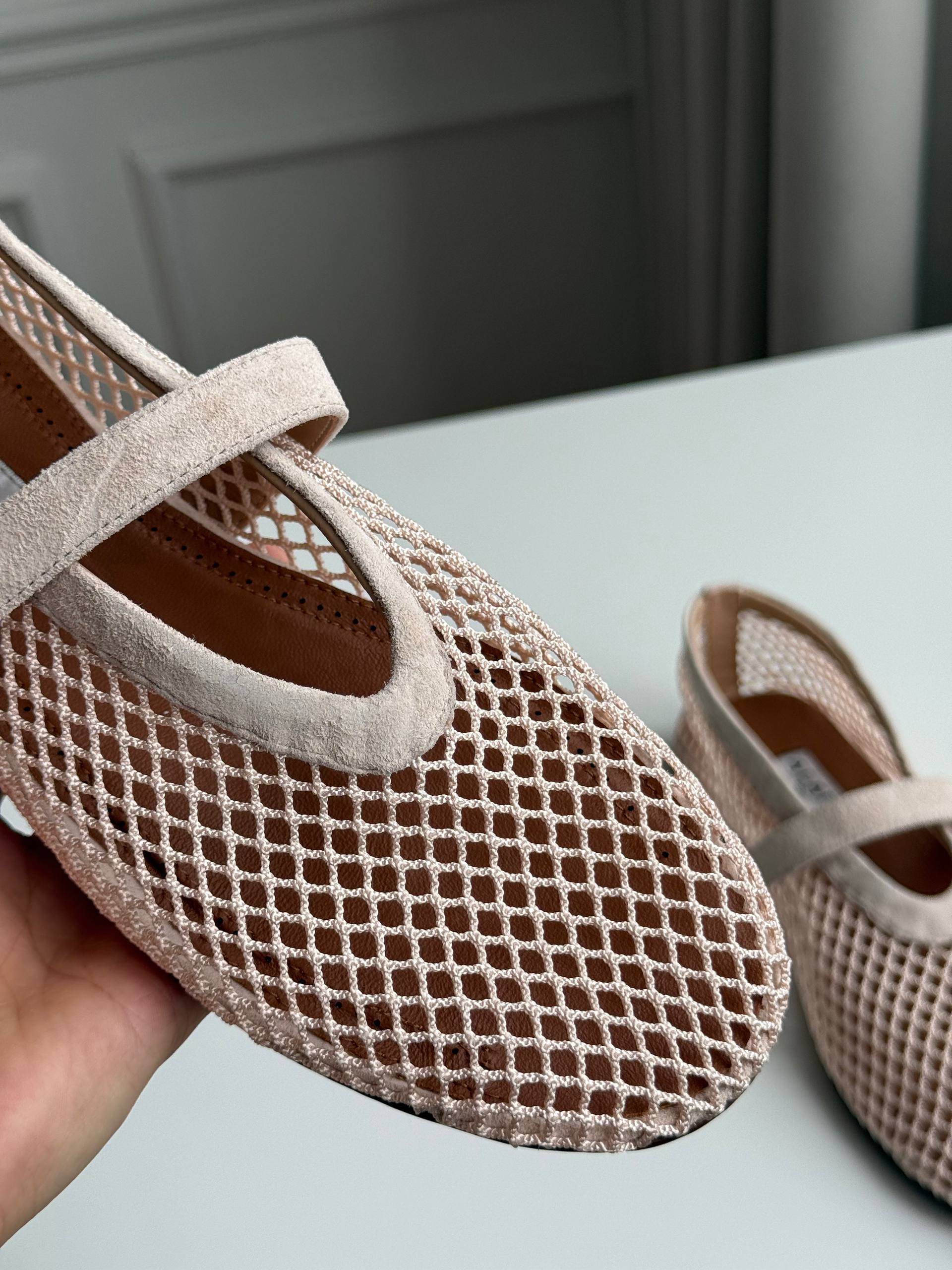 Mesh Hollow-out Mary Jane Ballet Flats