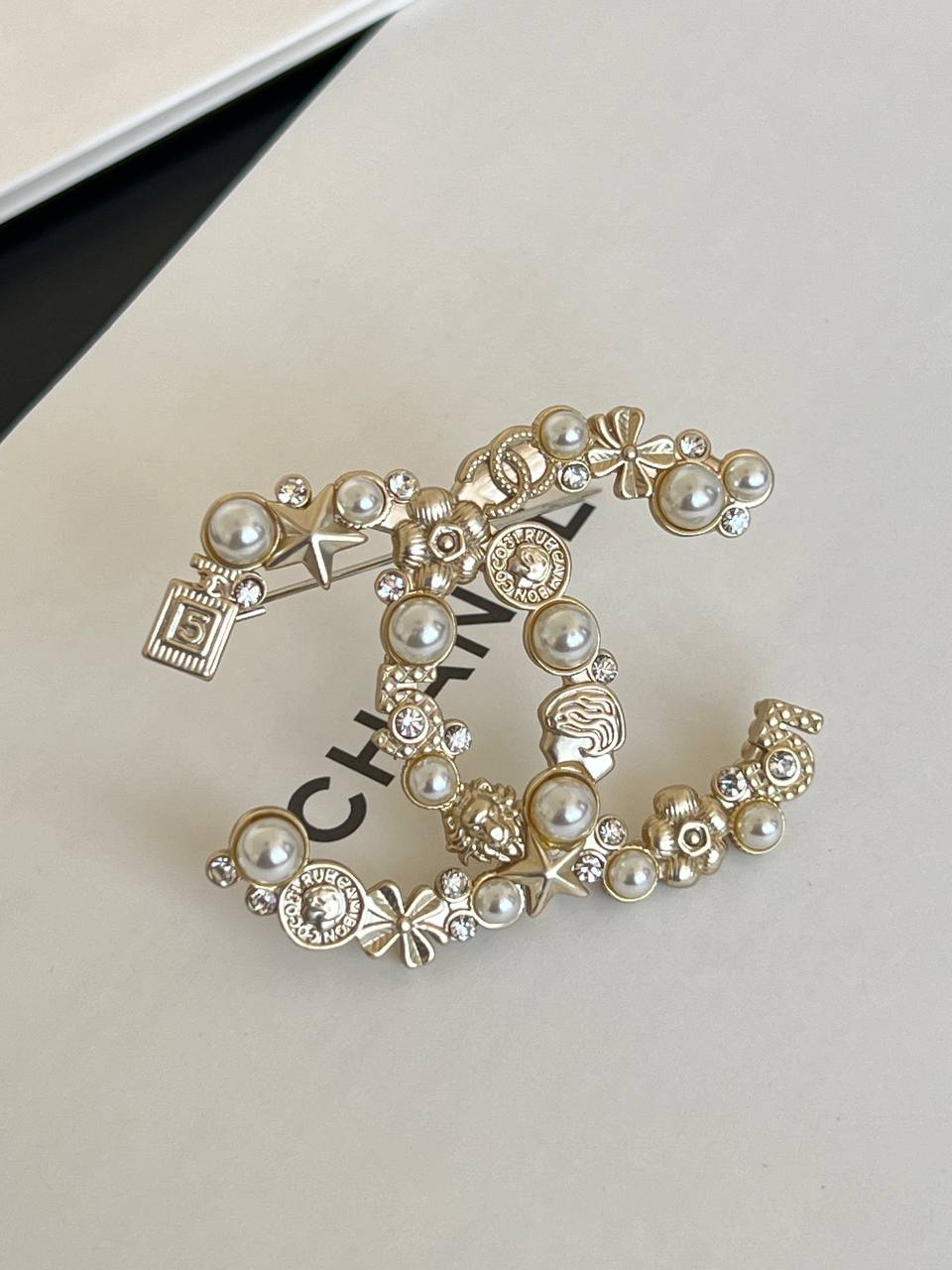 Chanel Multi-motif Vintage Pearl Interlocking CC Brooch