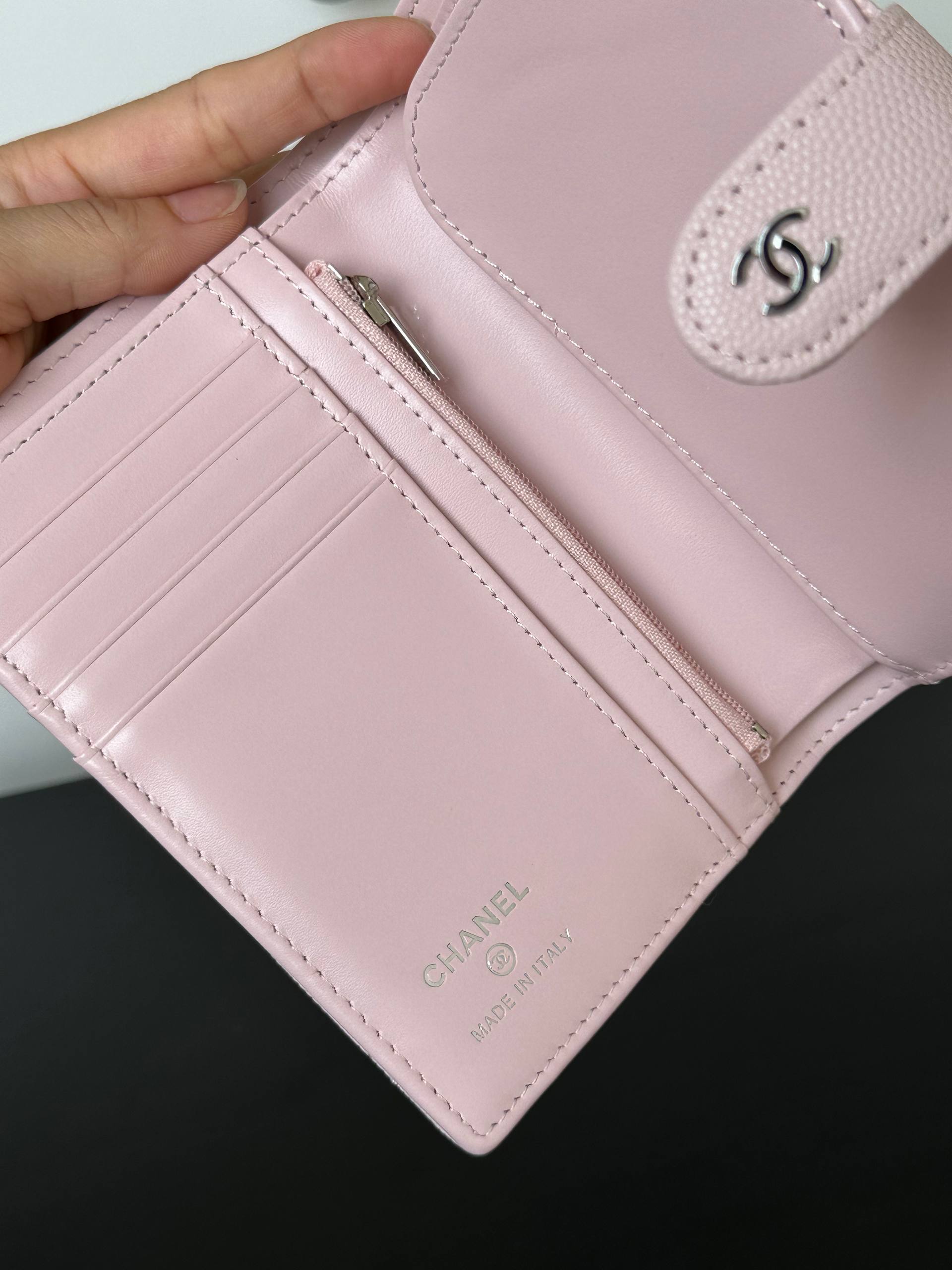 Chanel Caviar Quilted CC Snap Bifold Wallet / Agenda Cover