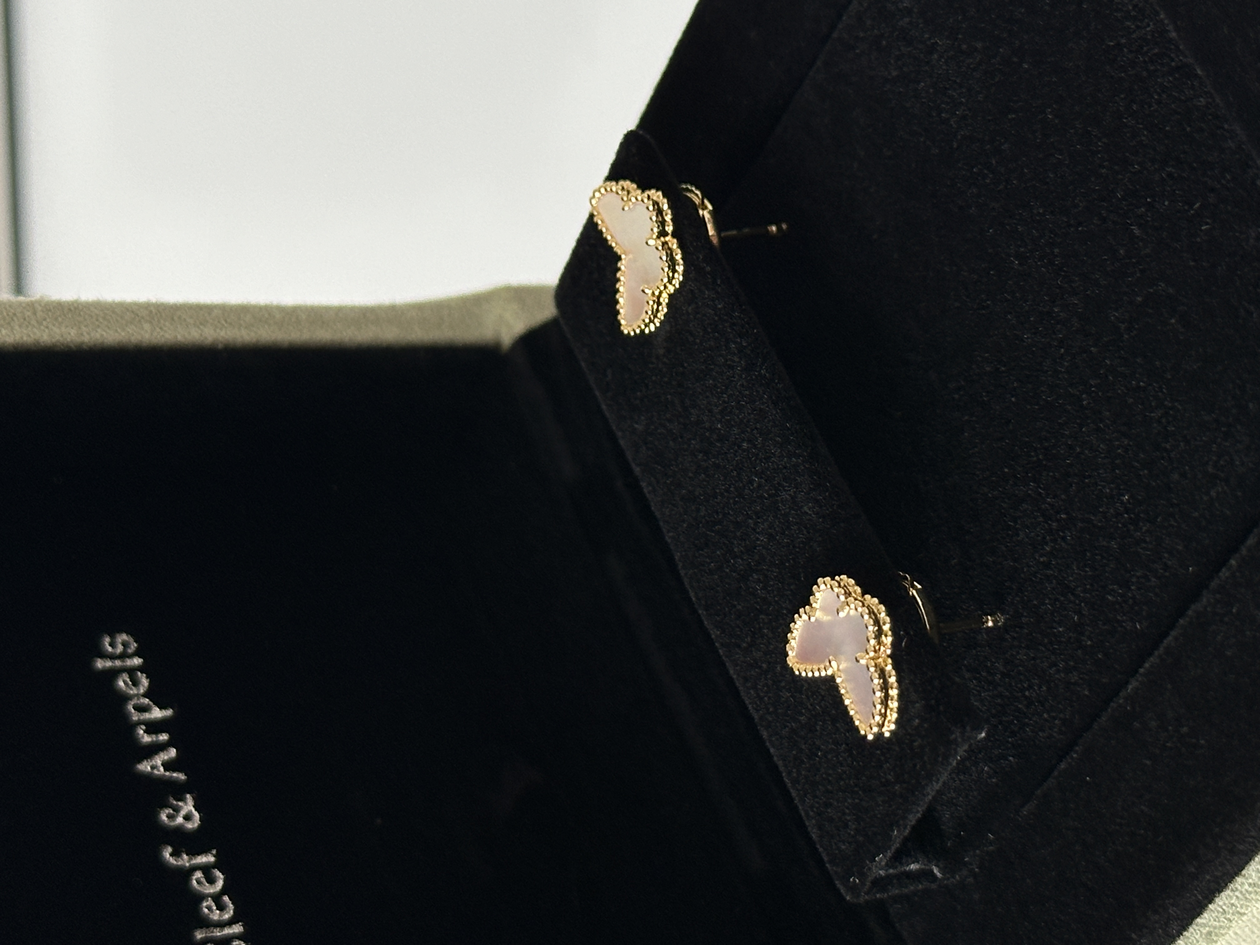 18K Gold White Mother of Pearl Butterfly Beaded Edge Stud Earrings
