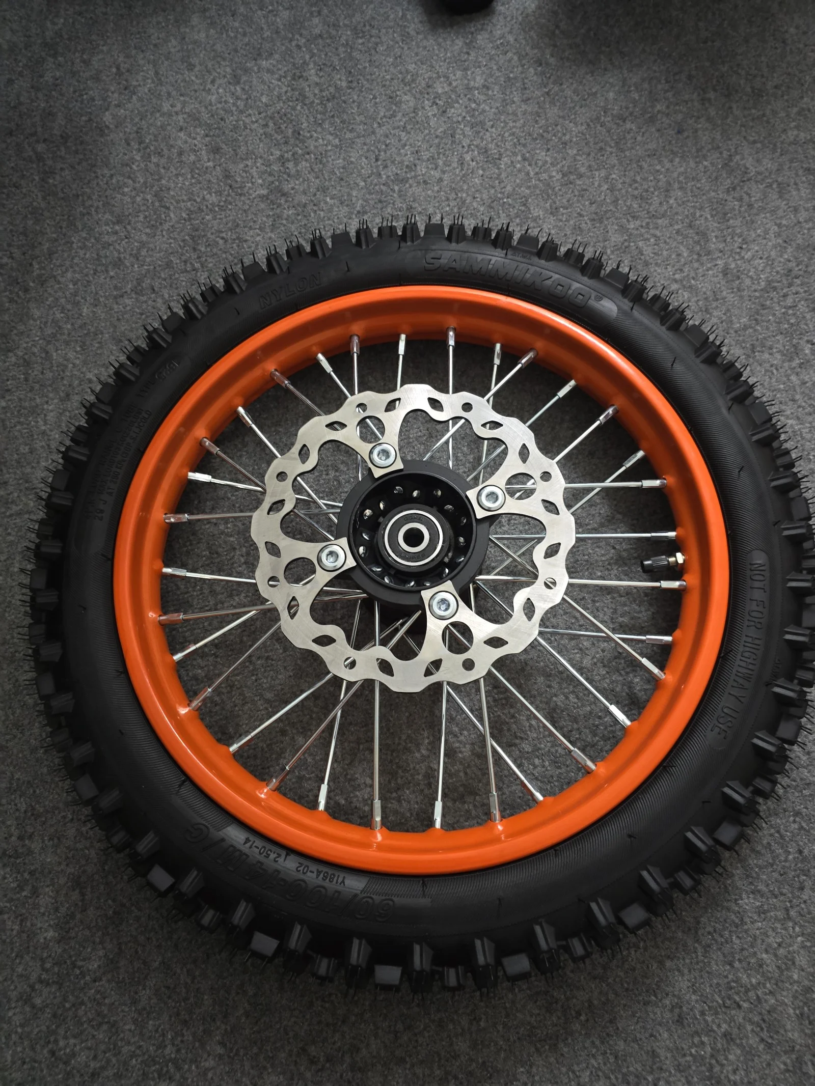 Tuttio soleil 01 black/orange stock 14