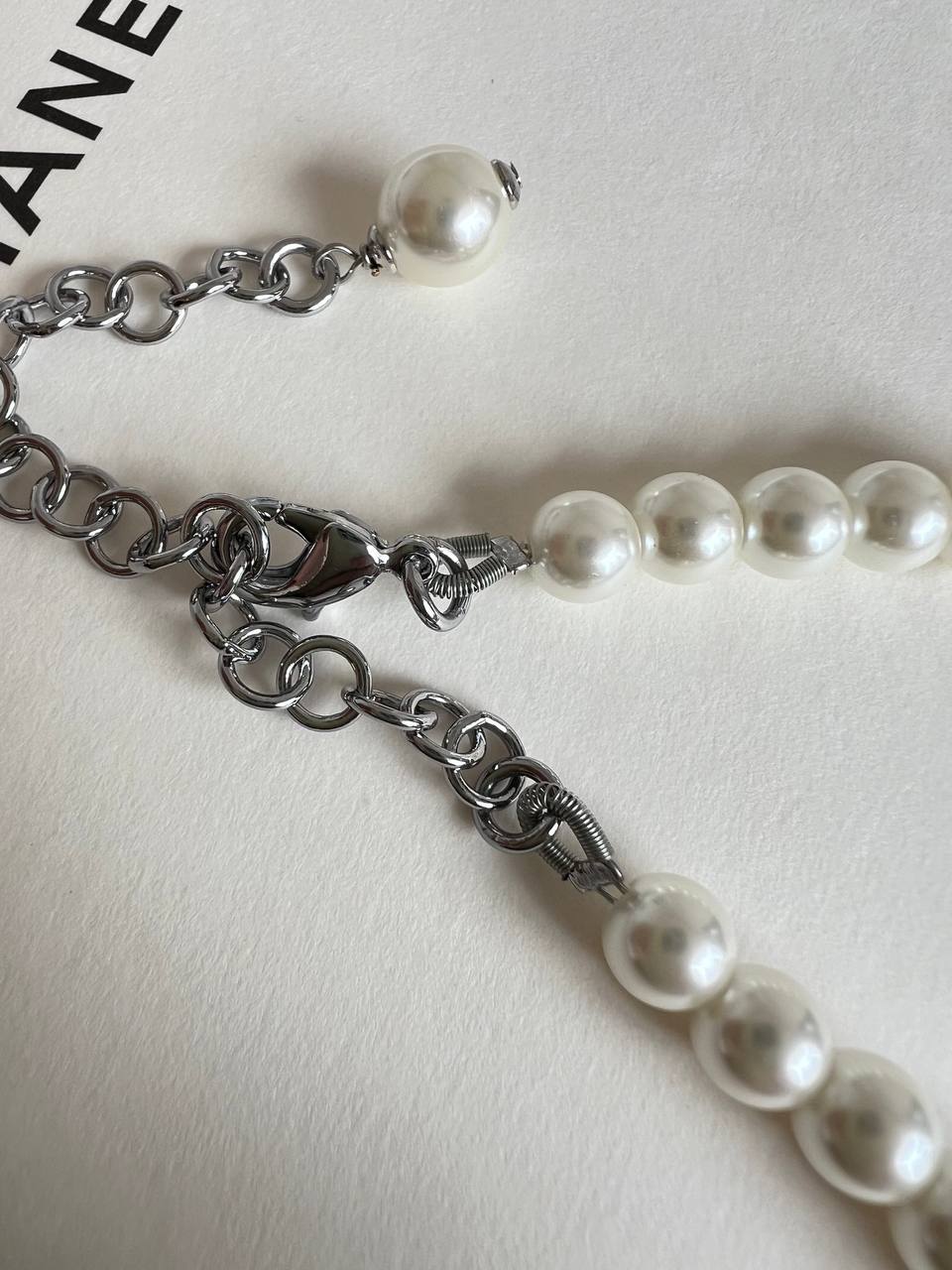 Chanel Silver Crystal Interlocking CC Graduated Pearl Star Adjustable Choker Necklace