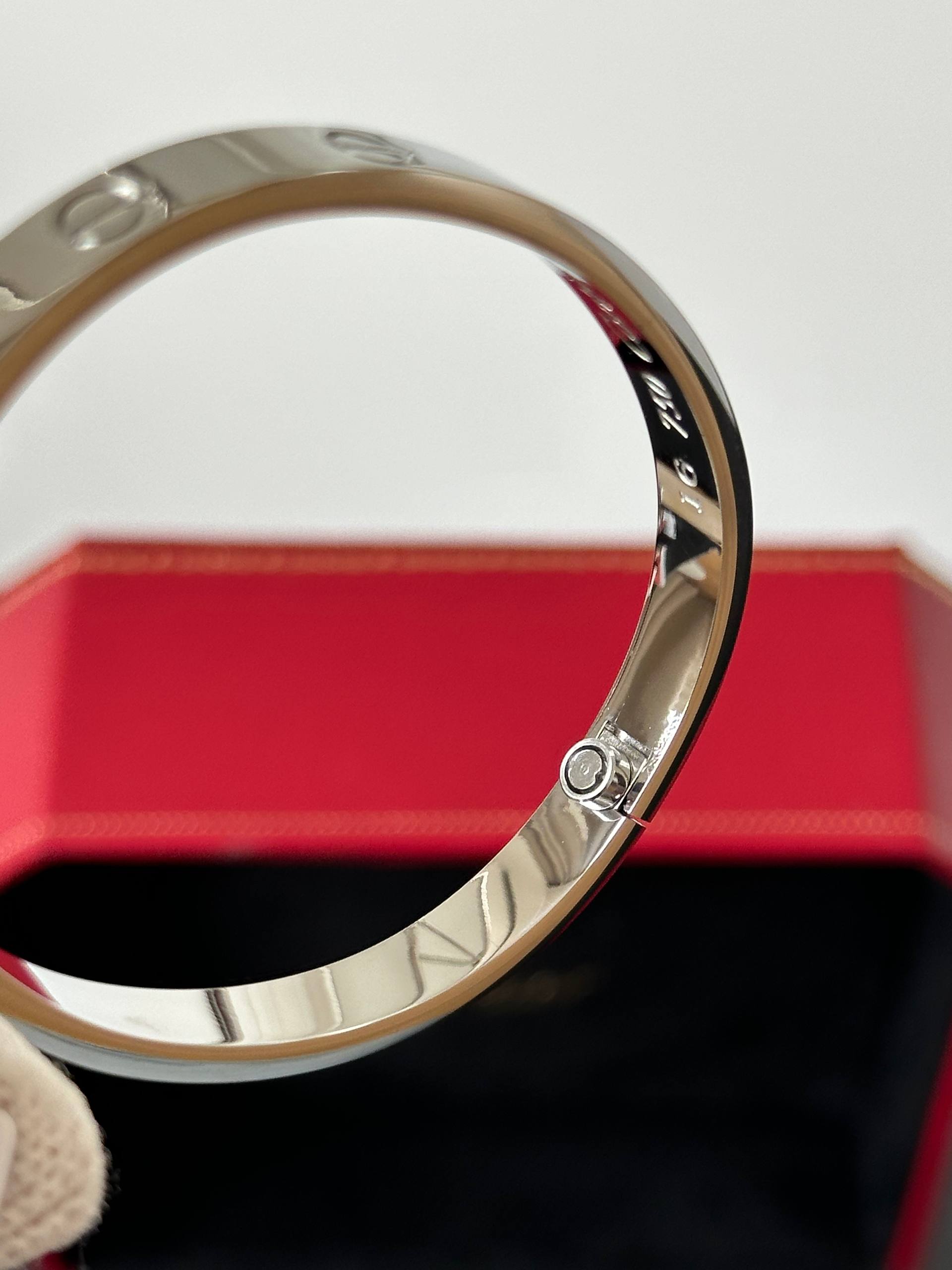 Cartier LOVE Bracelet (White Gold)
