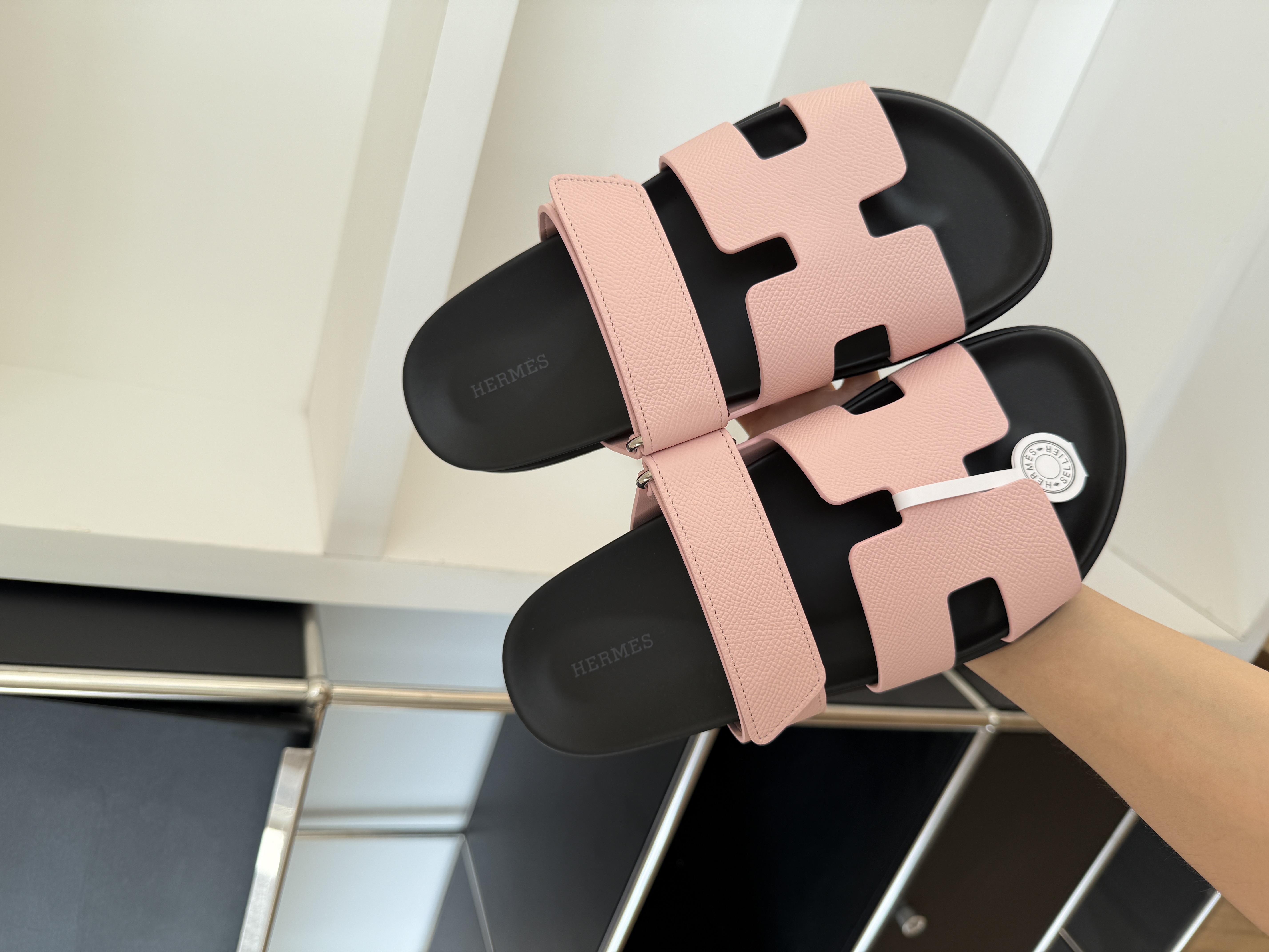 Hermès Chypre sandals, Sakura pink Epsom leather