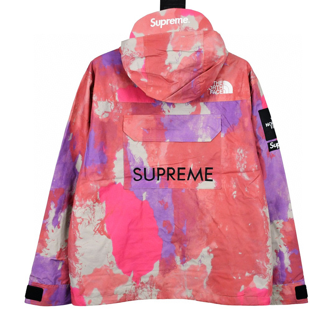Supreme SS20 Week 13 & TNF Cargo Jacket Pink