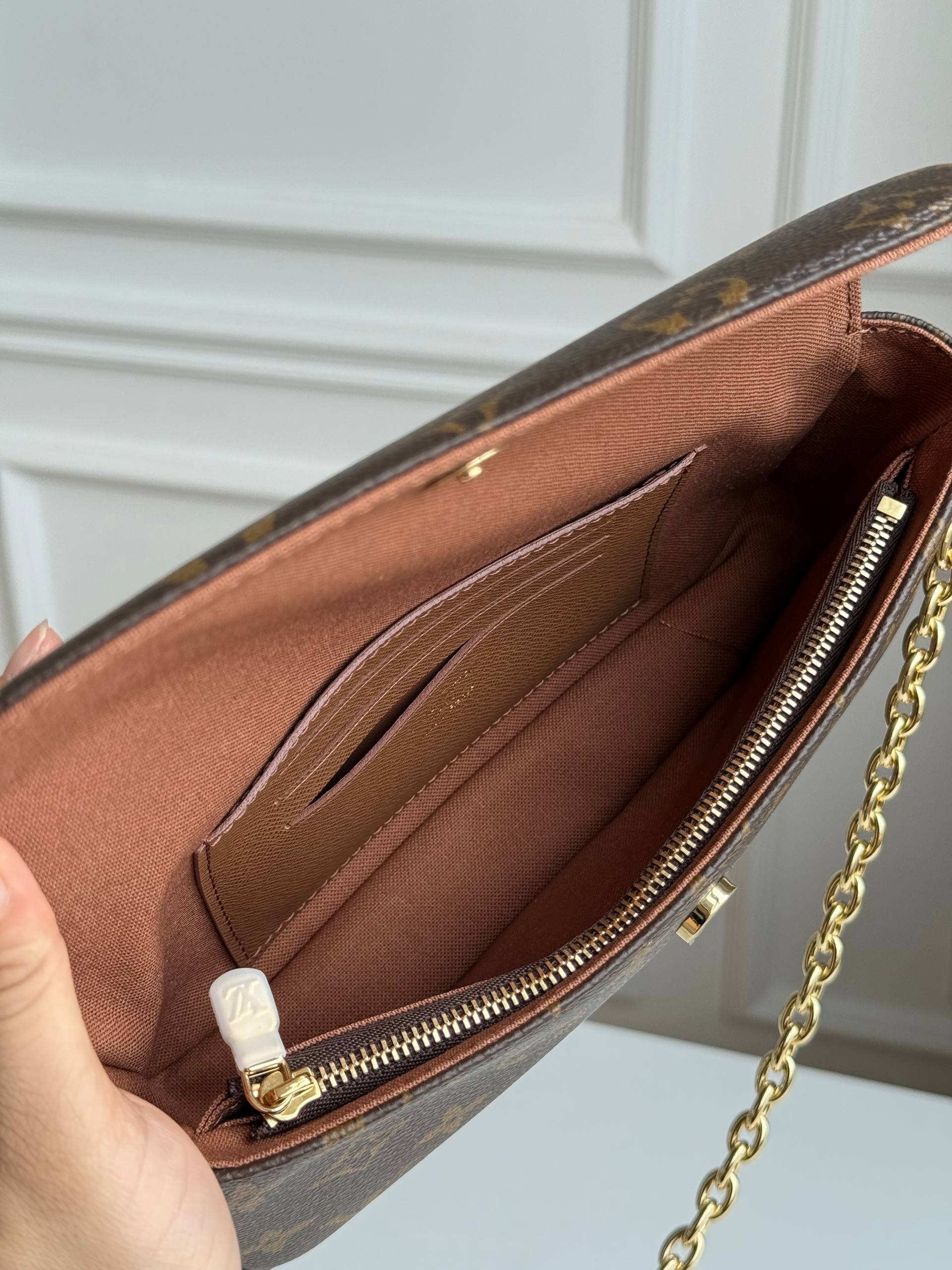 LV Ivy Crossbody Bag