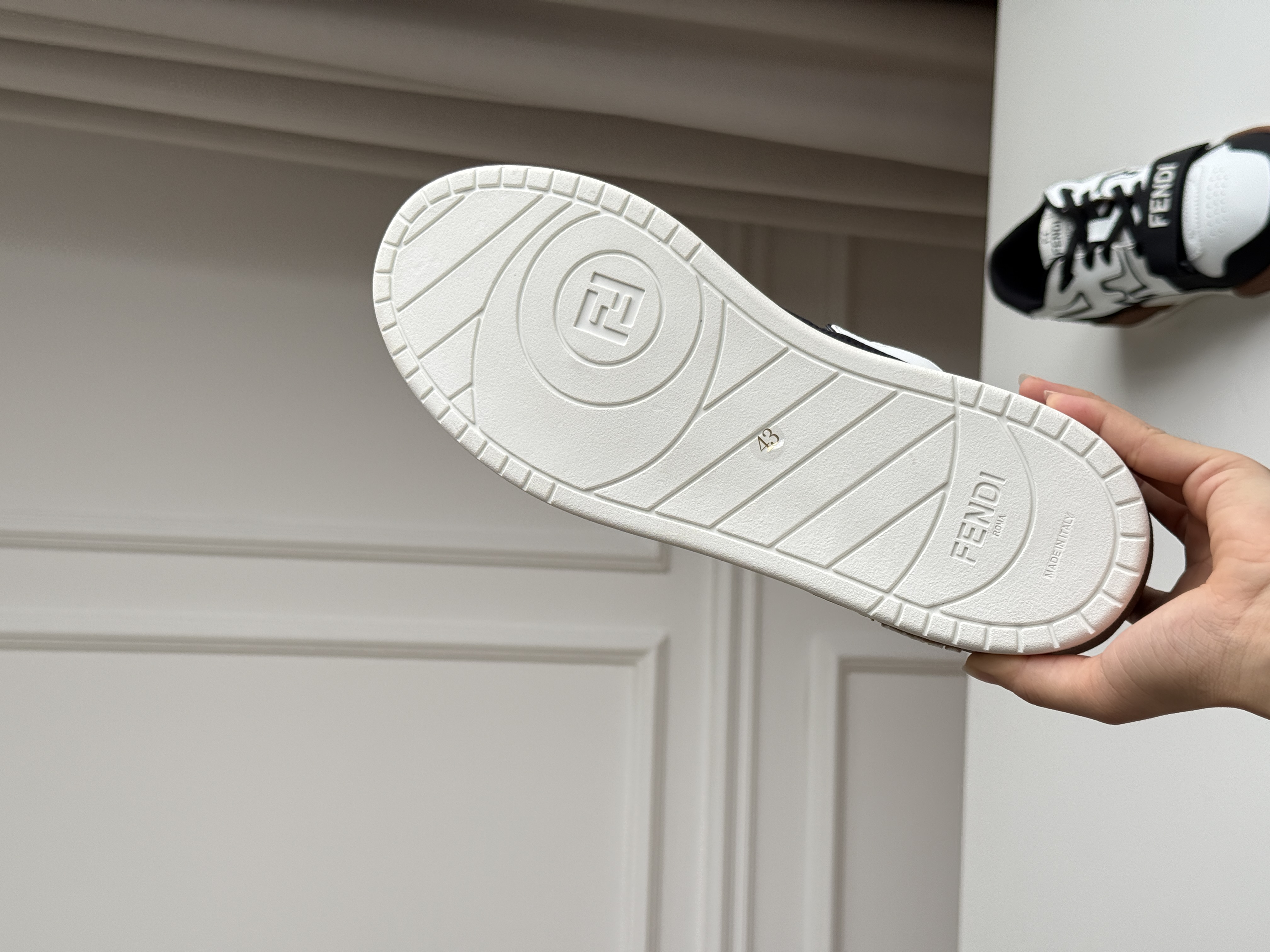 Fendi Match Low-Top Sneakers