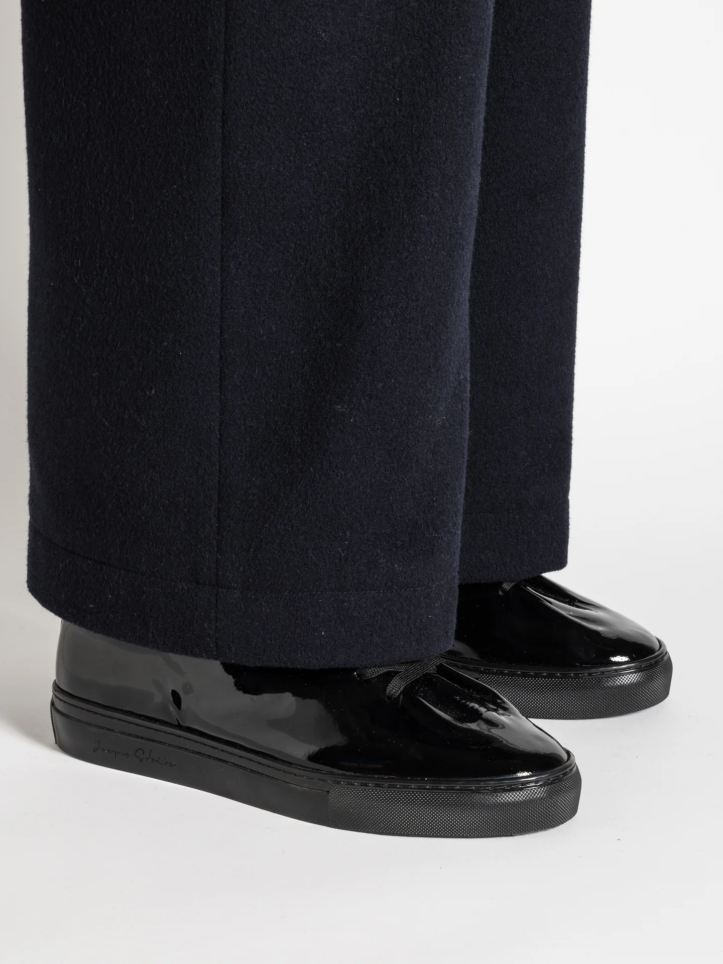 HERVE BLACK PATENT