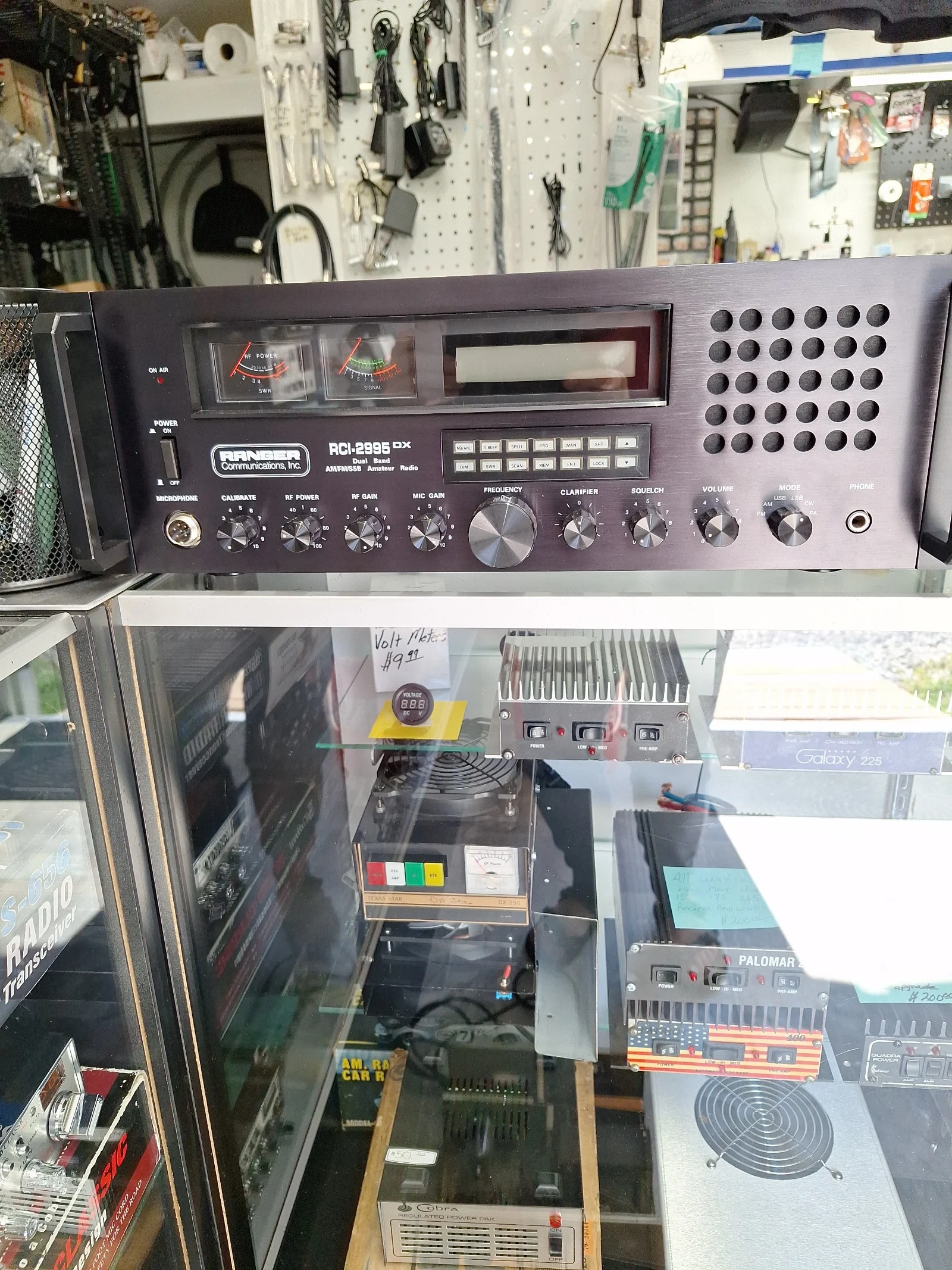 Ten Meter Radio Like new 93J16