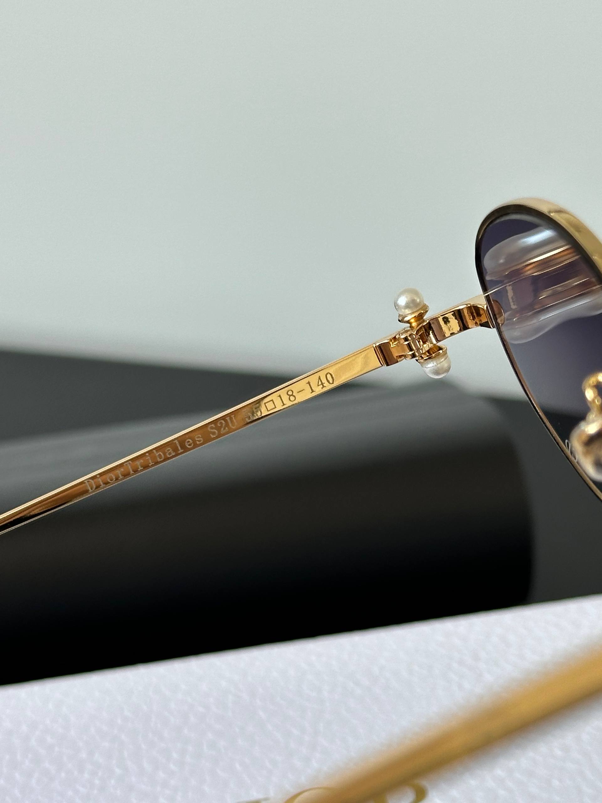 Cartier Panthère de Cartier Rimless Sunglasses