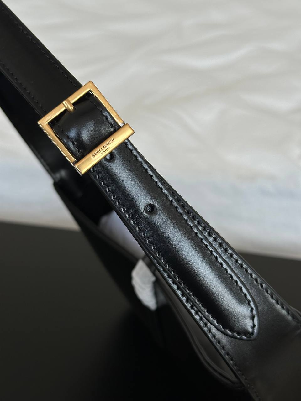 YSL LE 5 À 7 Smooth Leather Hobo Shoulder Bag