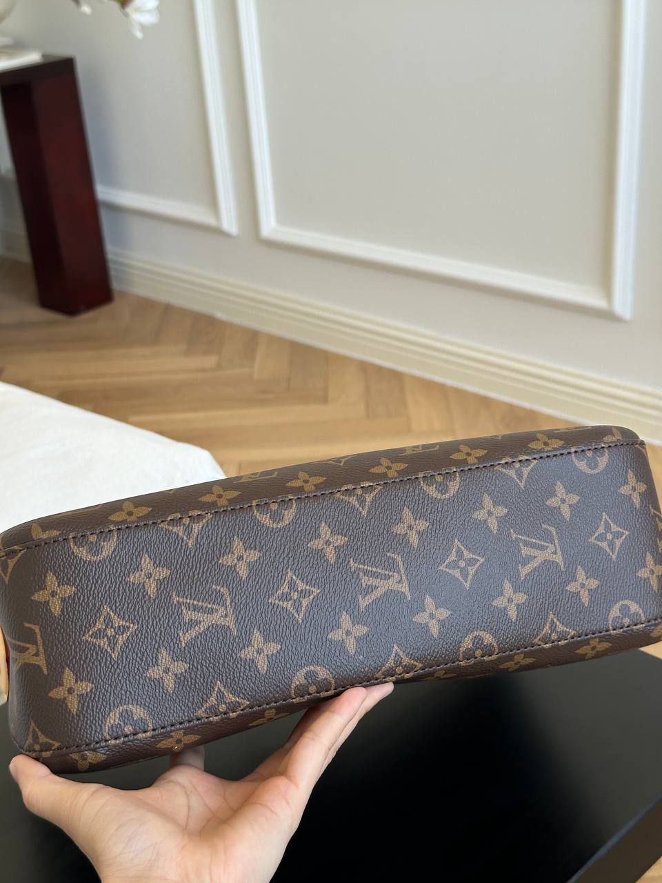 Louis Vuitton Monogram Hobo Shoulder Handbag