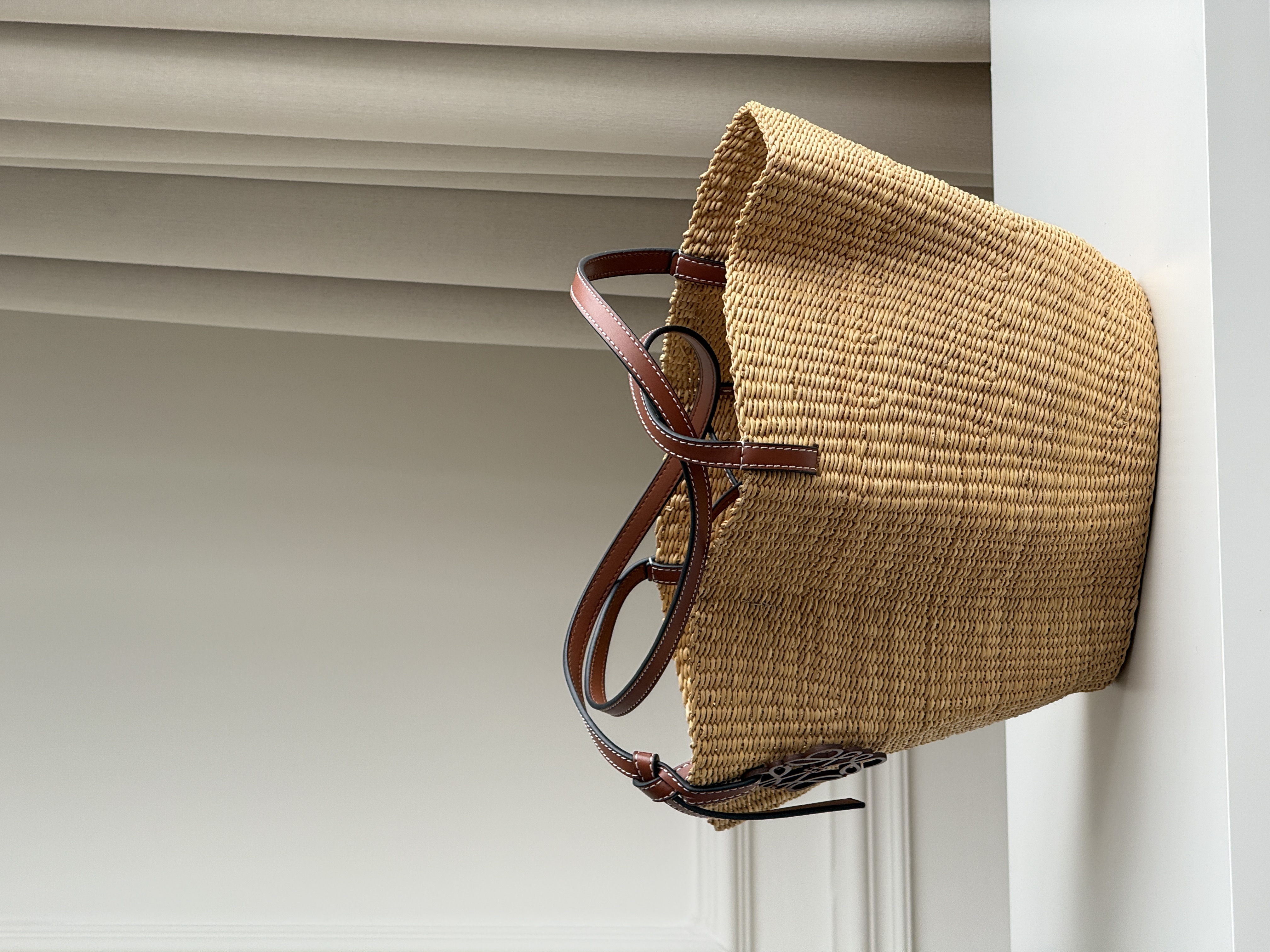 LOEWE Shell Basket Shell Straw Tote Bag