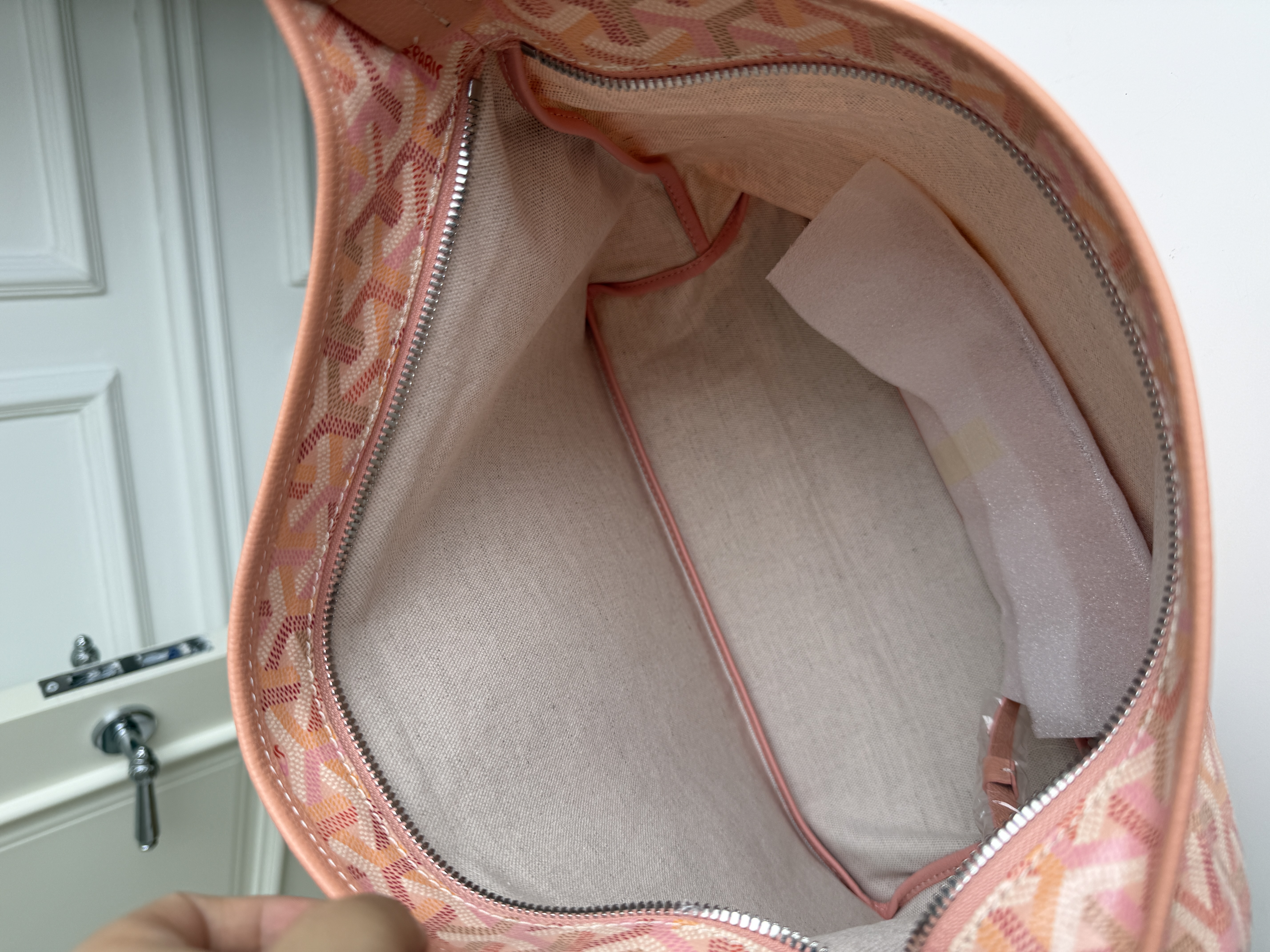 Goyard Boheme Hobo Sakura Pink Goyard Hobo Bag