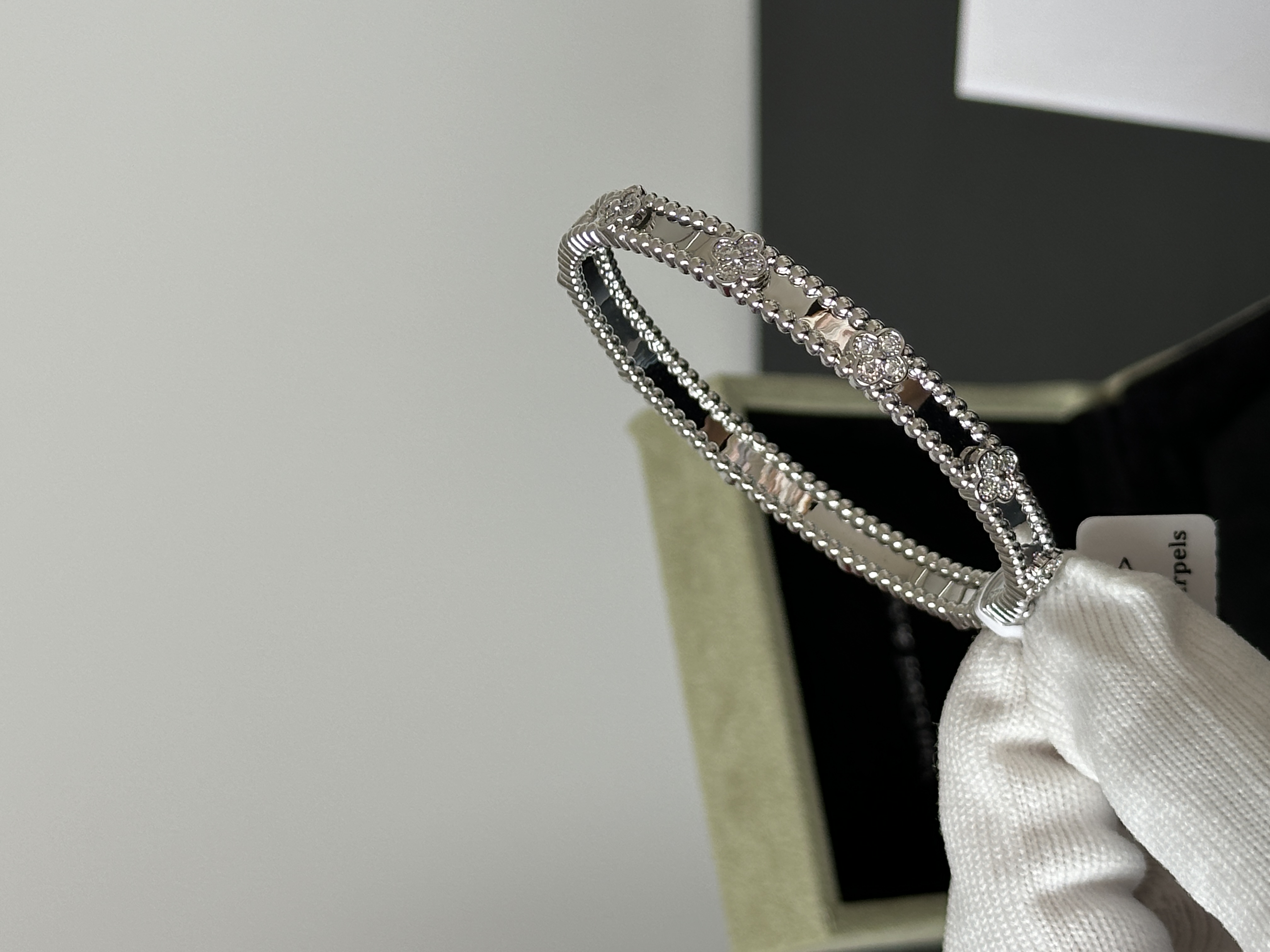 Four-Leaf Clover Paved Diamond Beaded Edge Bangle Bracelet