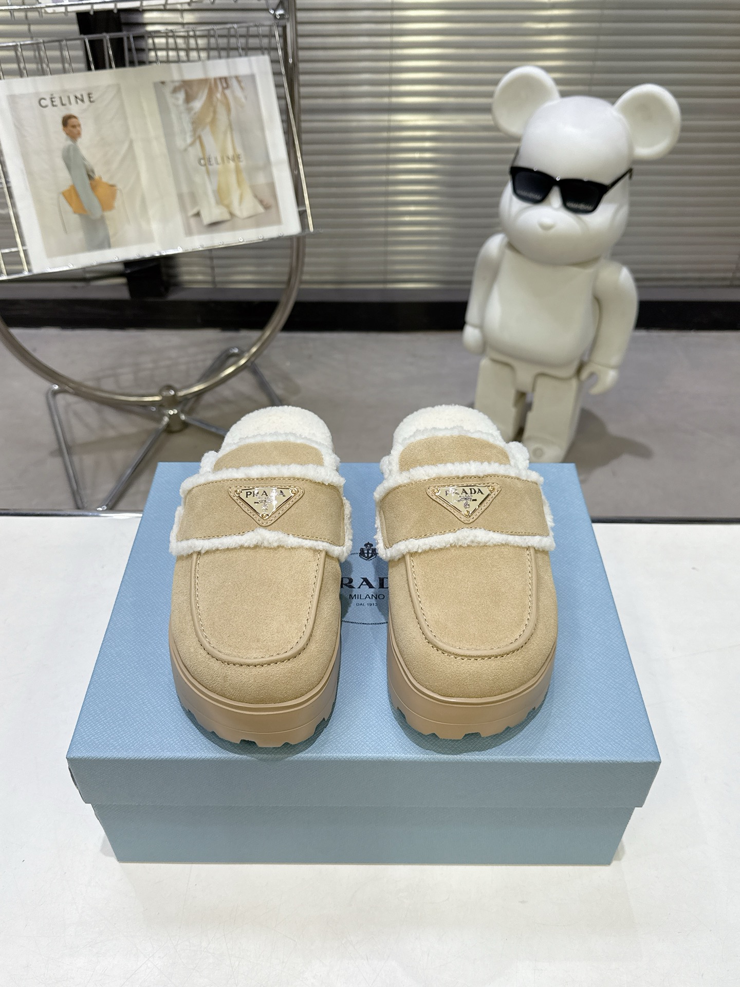 Prada shearlina-lined Suede Mules