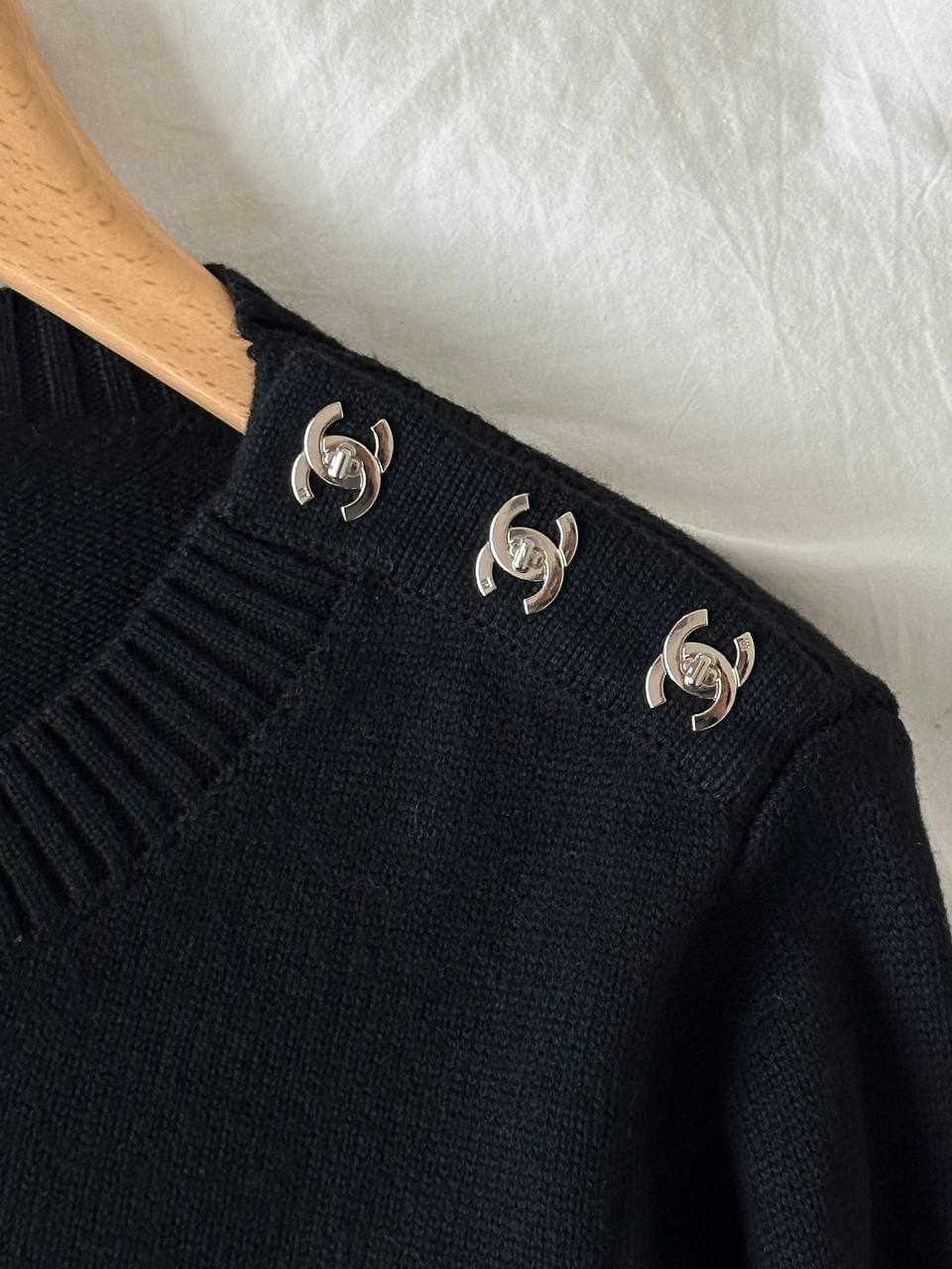 CHANEL Round Neck Wool Knit Sweater with CC Metal Buttons on Shoulder