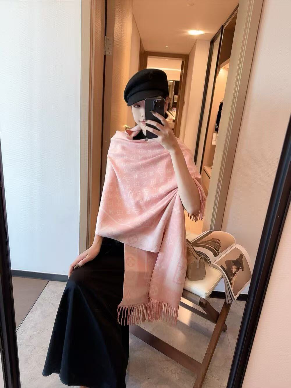 LV Reykjavik Scarf