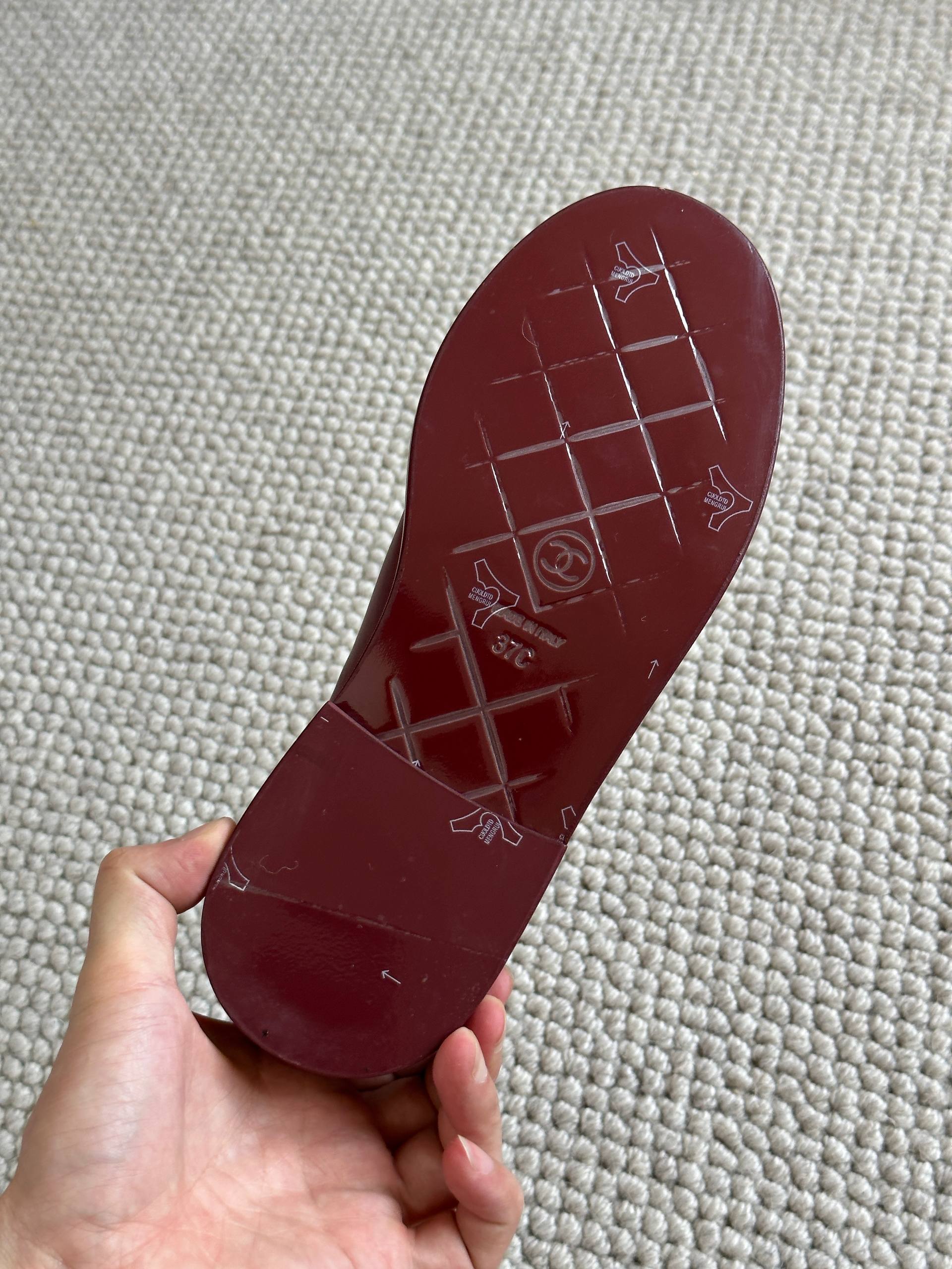 Chanel Burgundy Lambskin Quilted Loafers Flat Shoes
