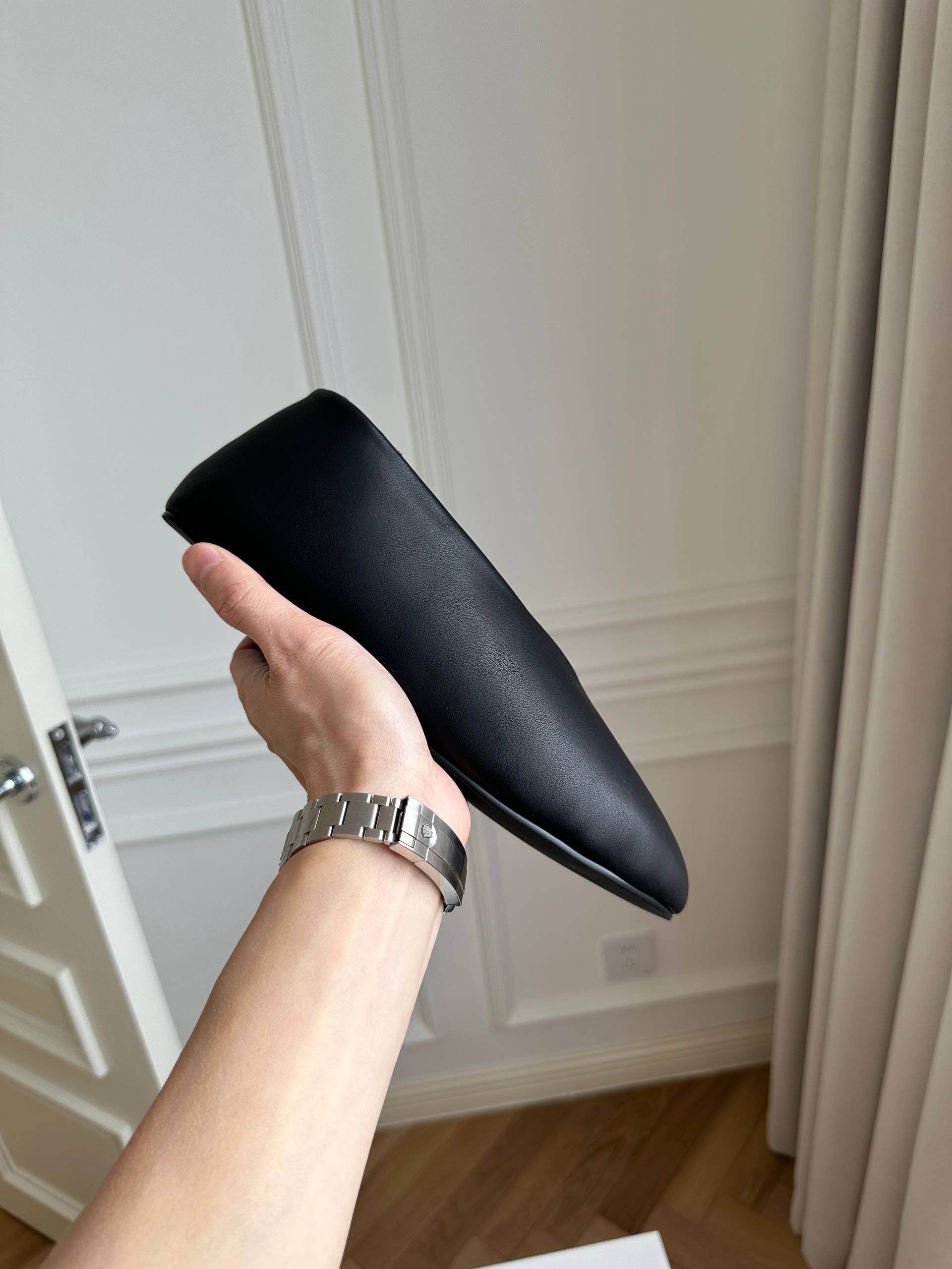 THE ROW Black Lambskin Shearling Lined V-Neck Slip-On Mules
