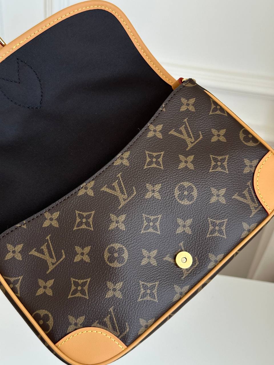 Louis Vuitton Diane Monogram Canvas Shoulder Crossbody Bag