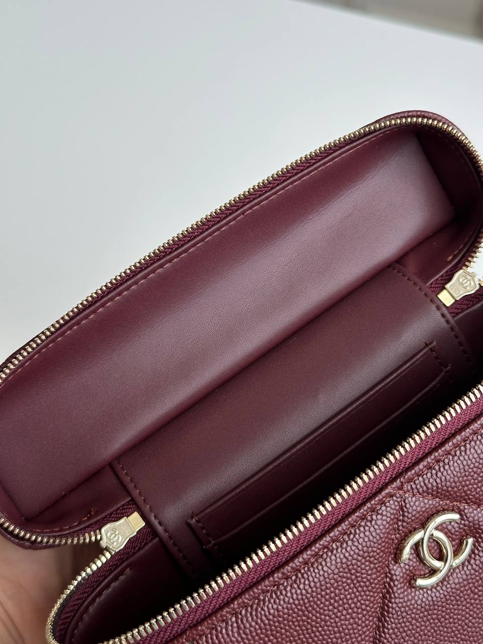 Chanel Burgundy Caviar Leather Diamond Quilt Double Zip Handheld Vanity Case Bag