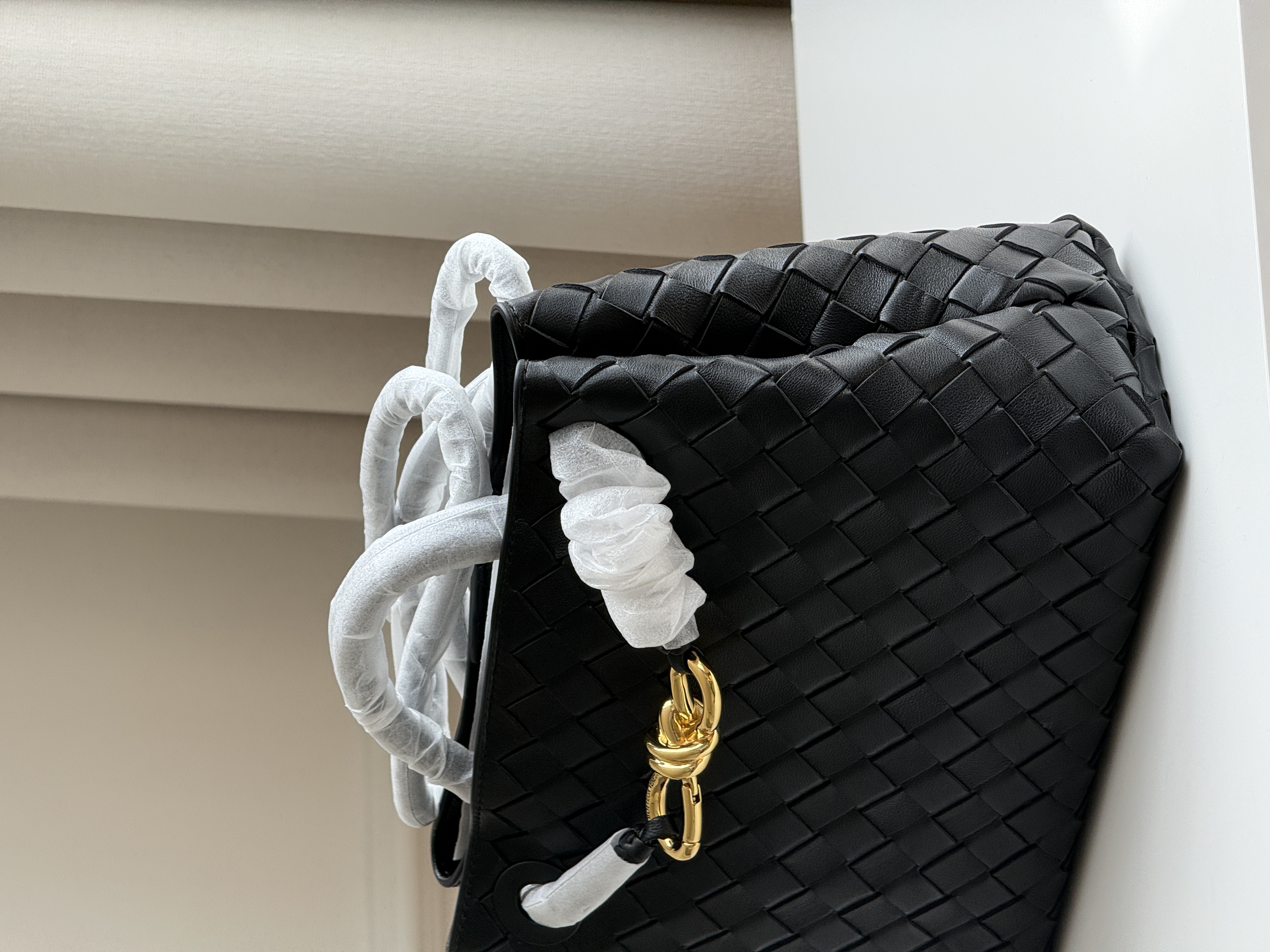 Bottega Veneta Andiamo Small Intrecciato Tote Bag