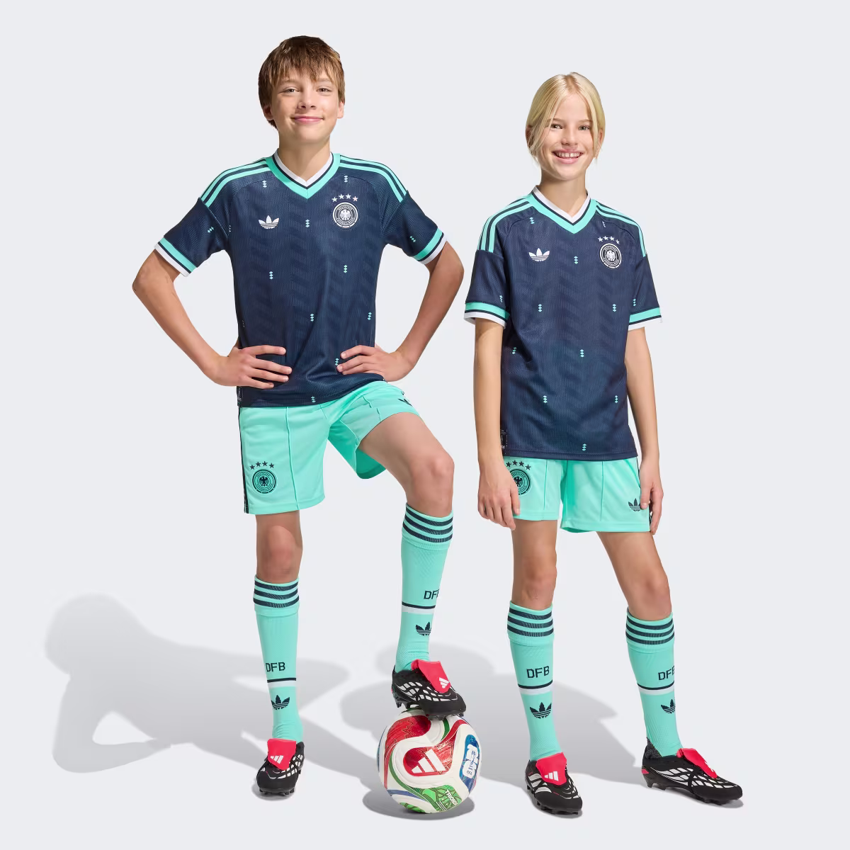 Deutschland 26 Kids Auswärtsshorts