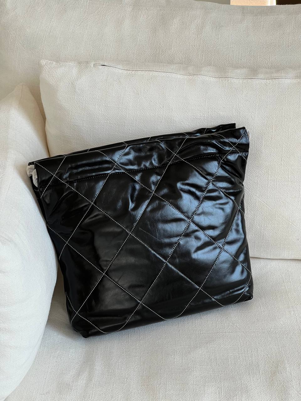 Chanel 22 Medium Shiny Calfskin Tote Bag
