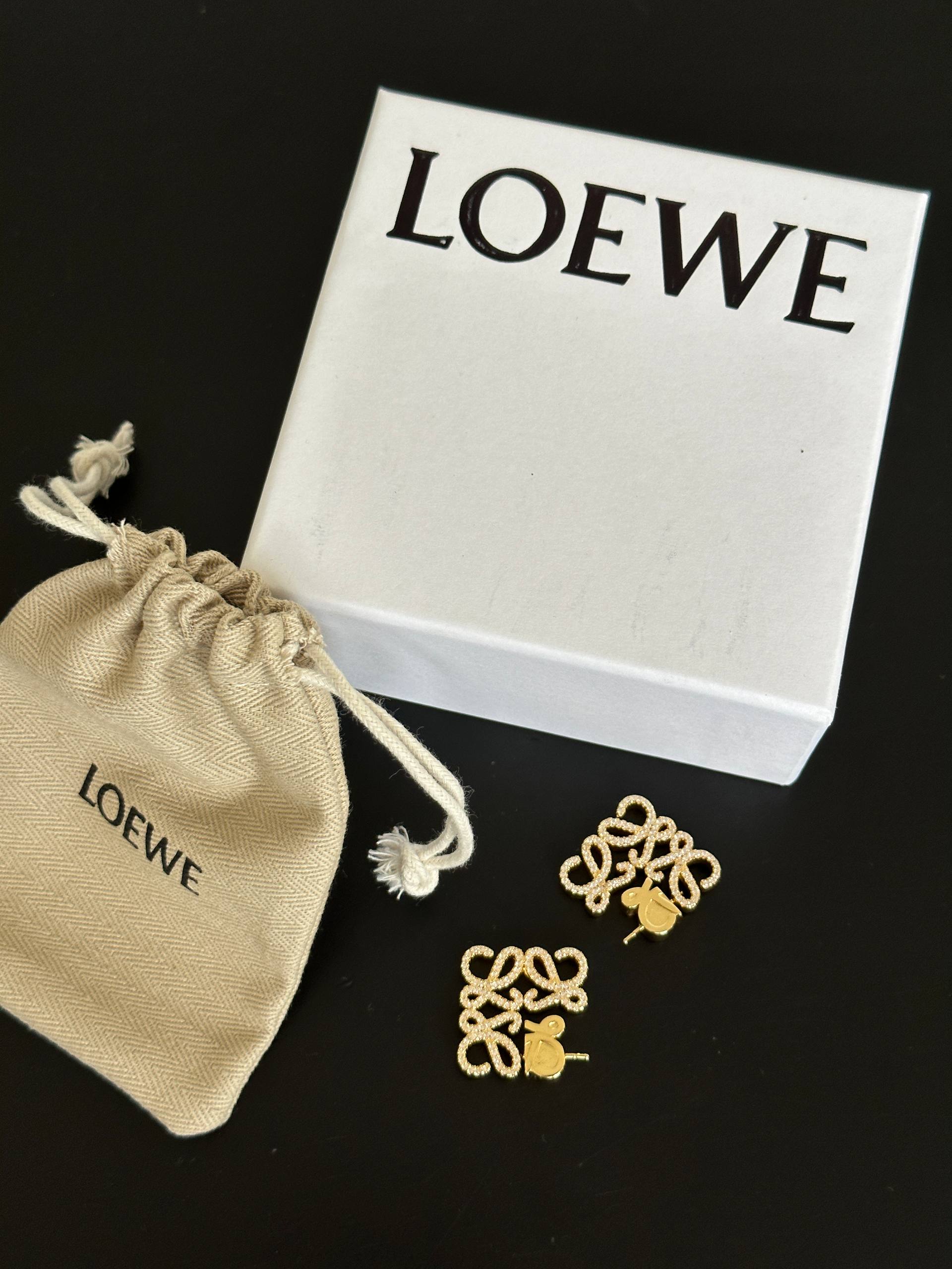 LOEWE Gold Paved Crystal Hollow Anagram Square Stud Earrings