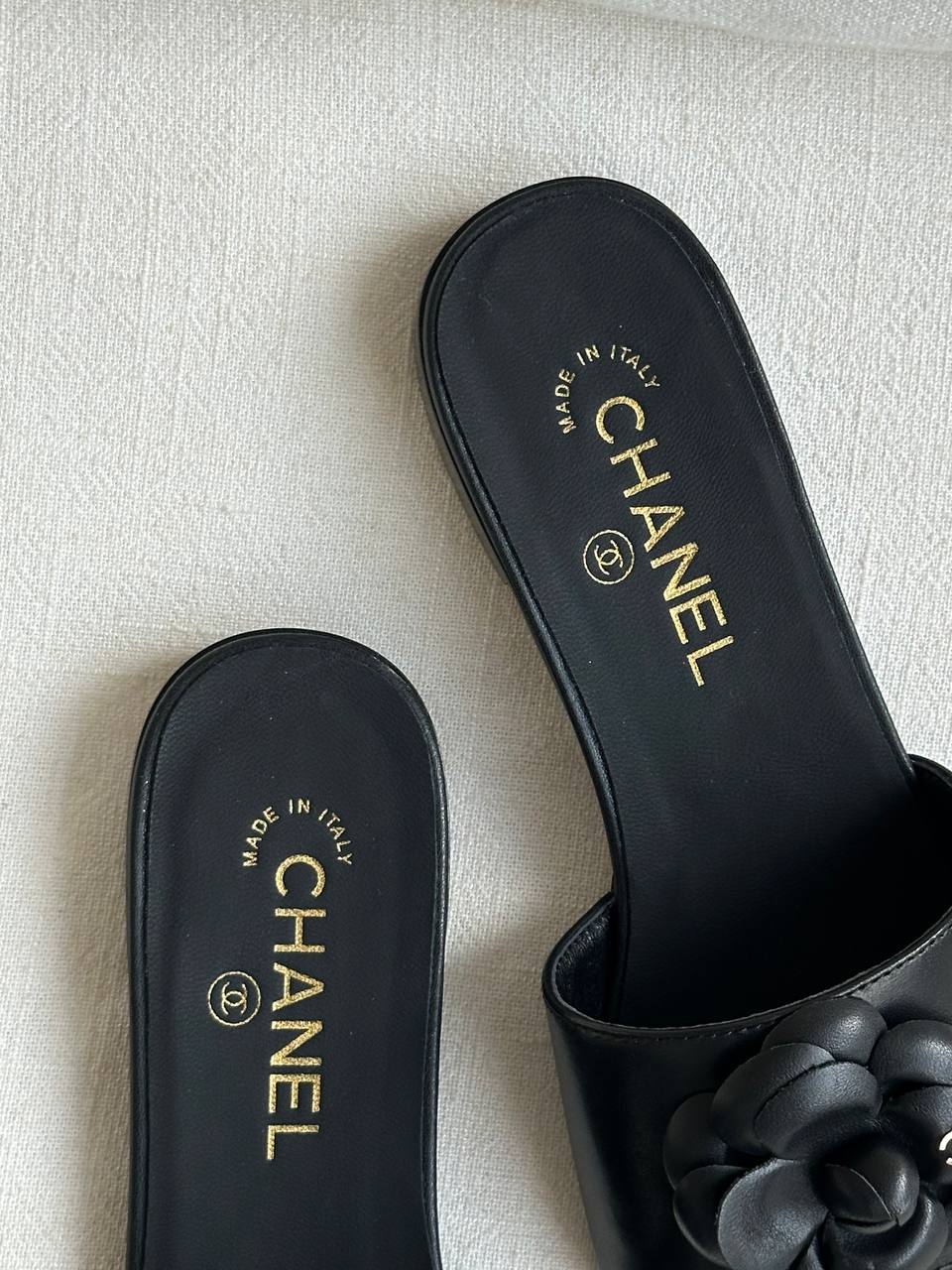 Chanel Black Smooth Leather Camellia Flat Slide Sandals