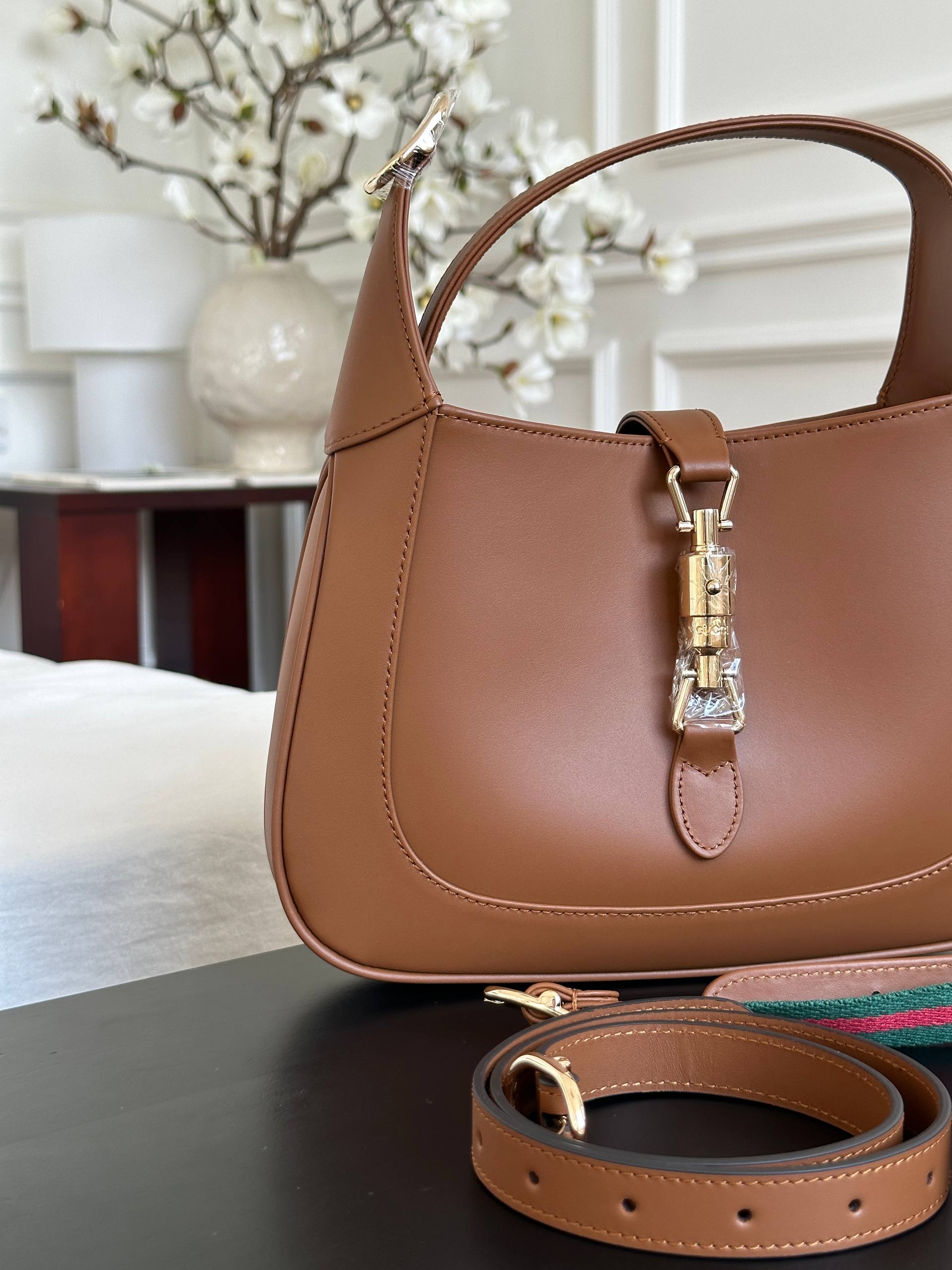 Gucci Jackie 1961 Small Caramel Smooth Leather Hobo Bag with Web Strap