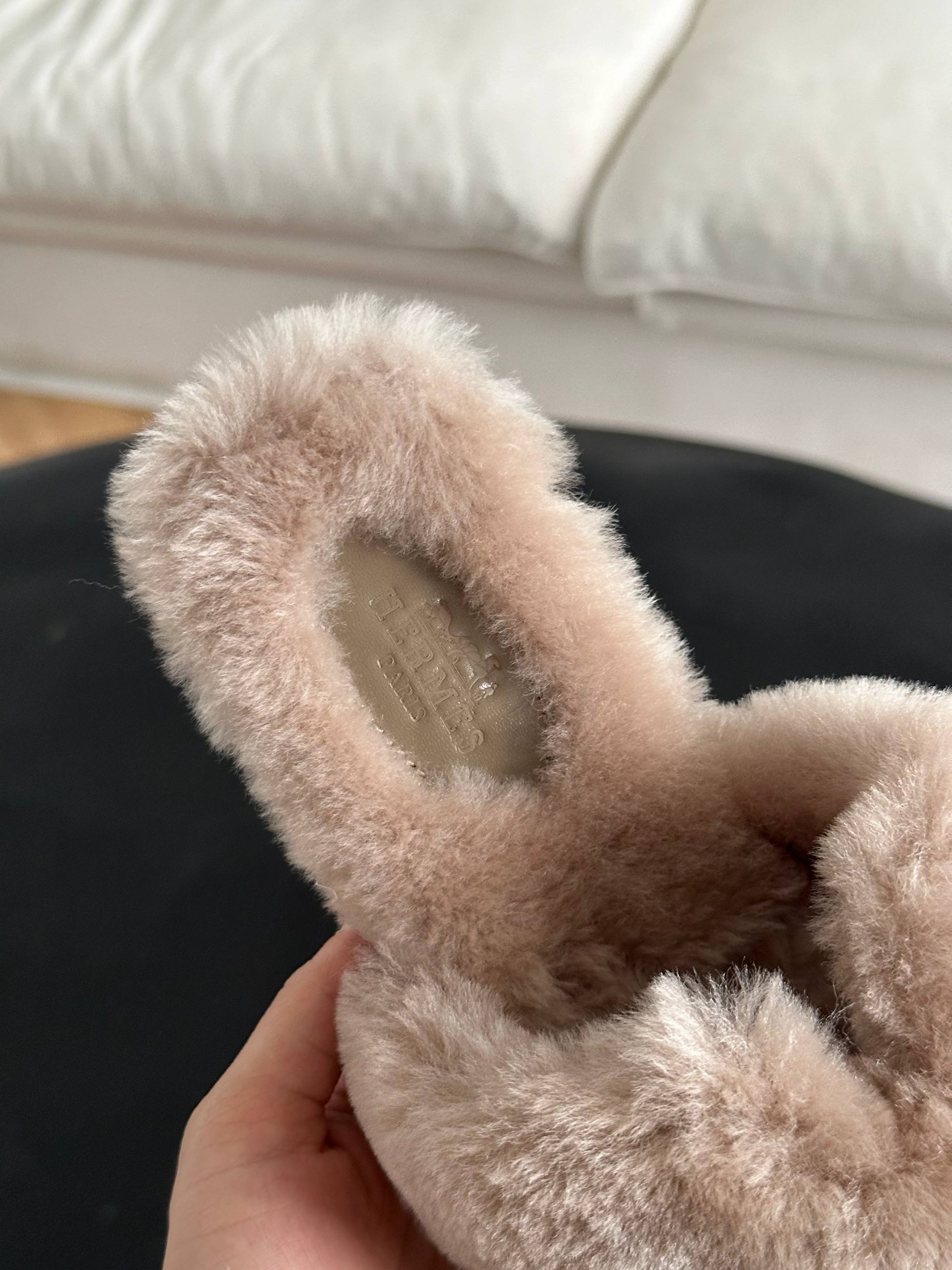 Hermès Chypre Shearling Fur Slippers