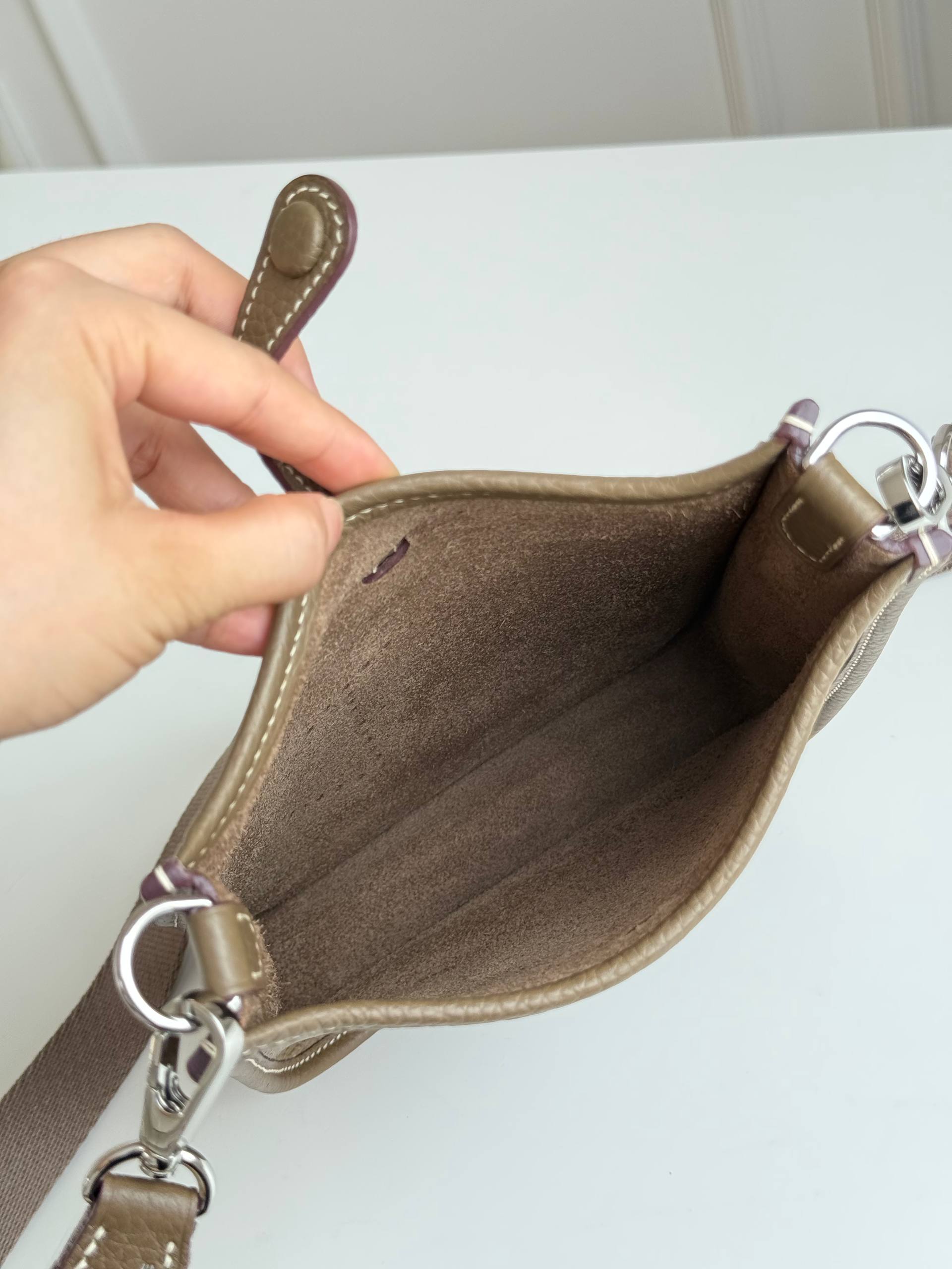 Hermès Evelyne Taurillon Clemence Crossbody Bag