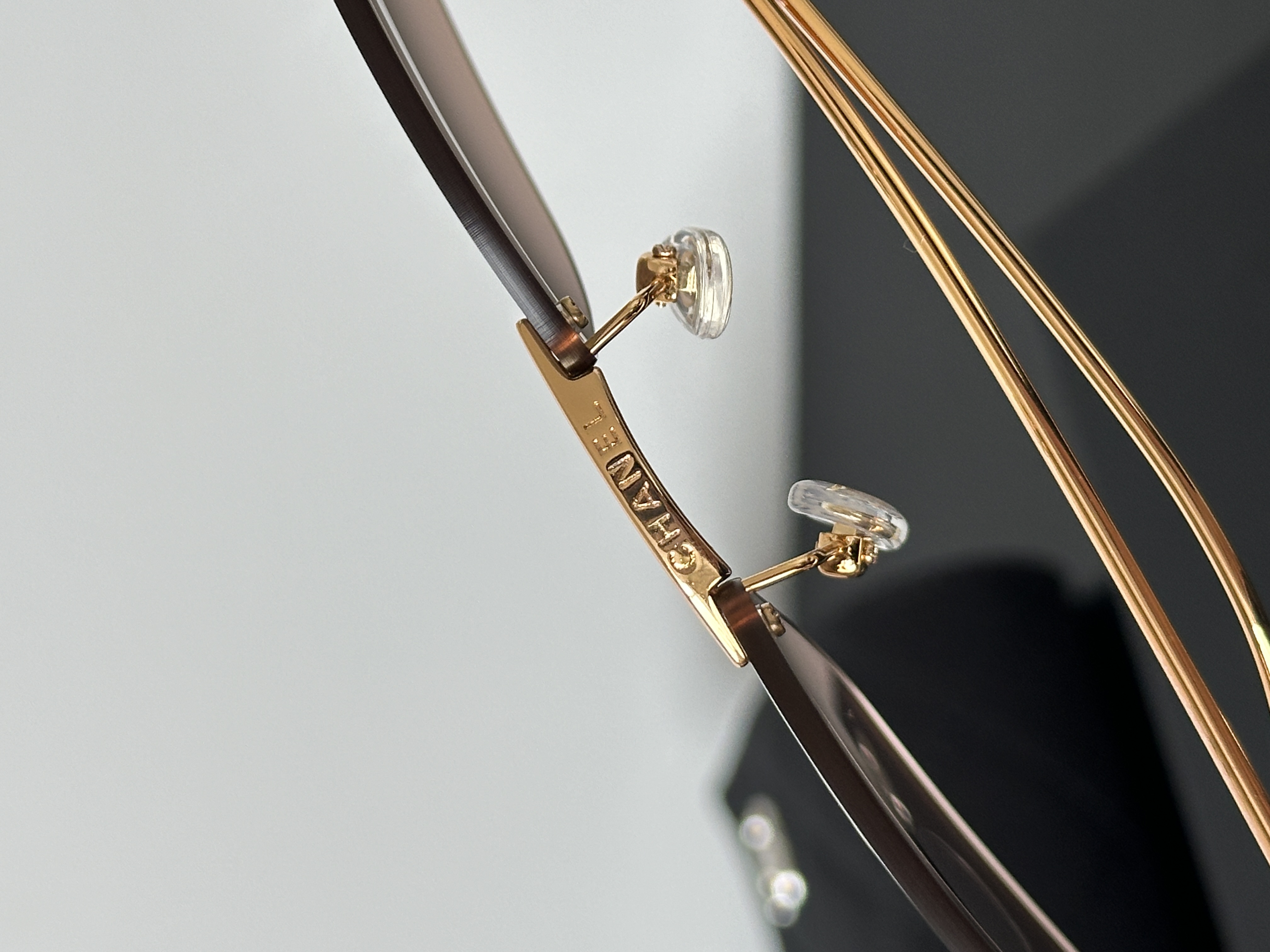 CHANEL Rimless Metal CC Cut Gradient Brown Sunglasses